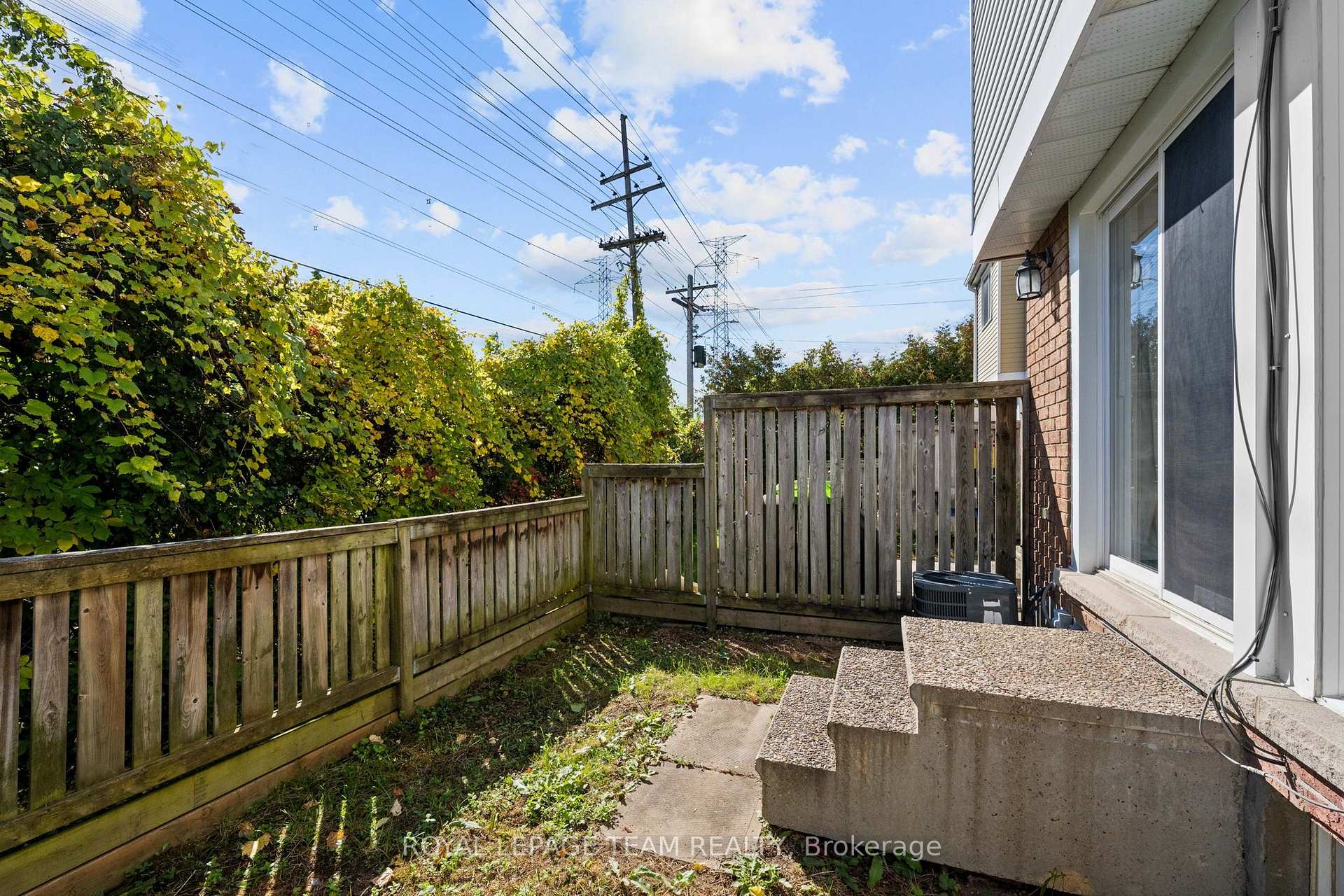Photo 43 of 26 Paddington Private, Ottawa, Heron Gate/Industrial Park — HOMEH