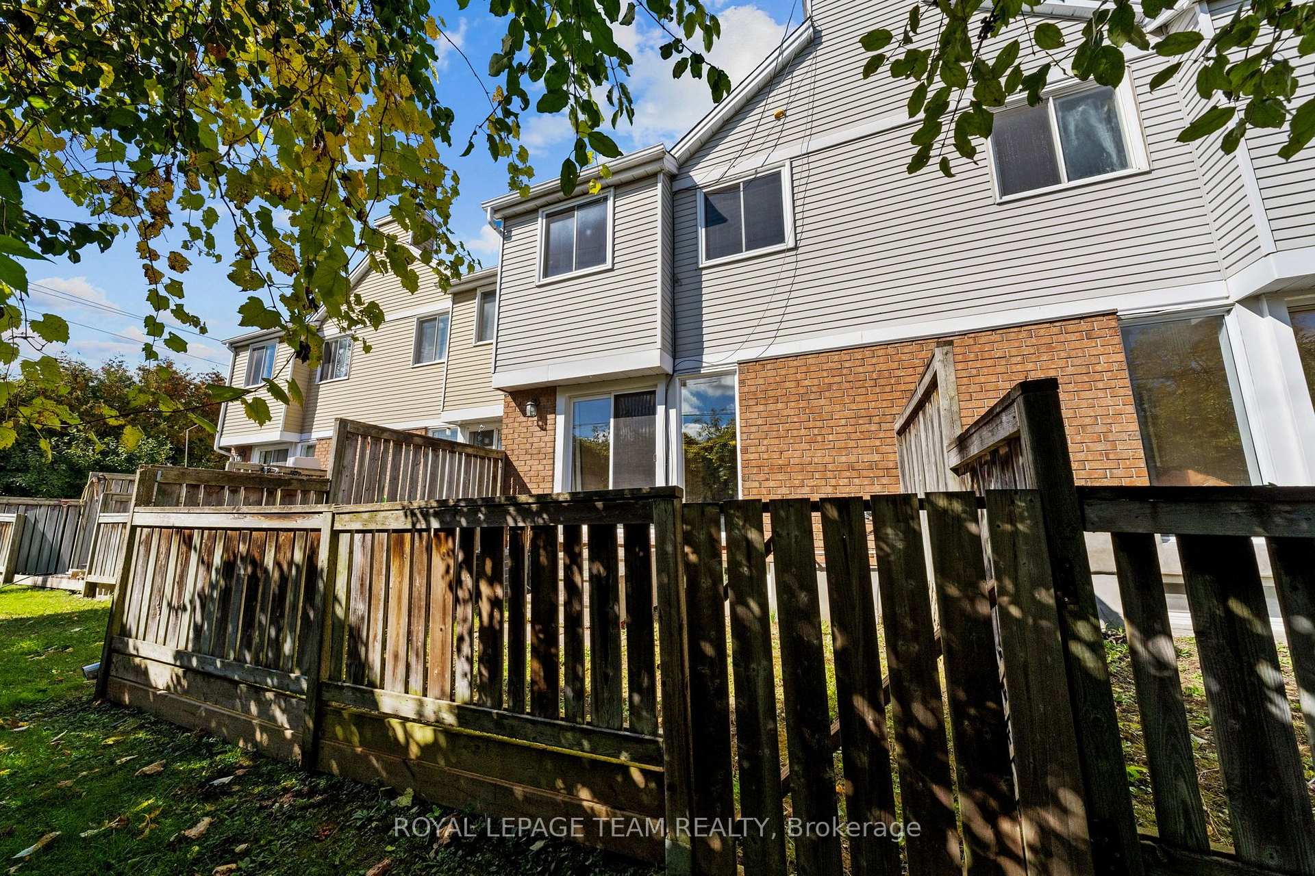 Photo 48 of 26 Paddington Private, Ottawa, Heron Gate/Industrial Park — HOMEH