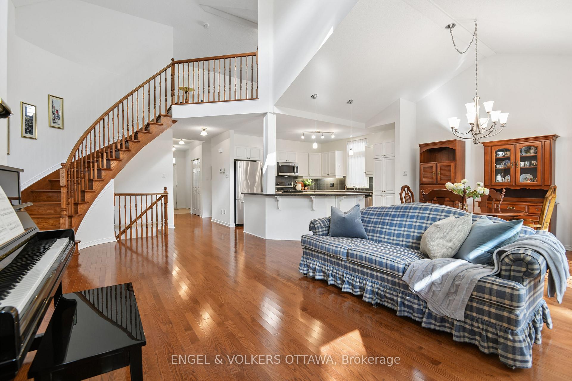 Photo 5 of 162 Maple Key Private, Ottawa, Blossom Park/Kemp Park/Findlay Creek — HOMEH