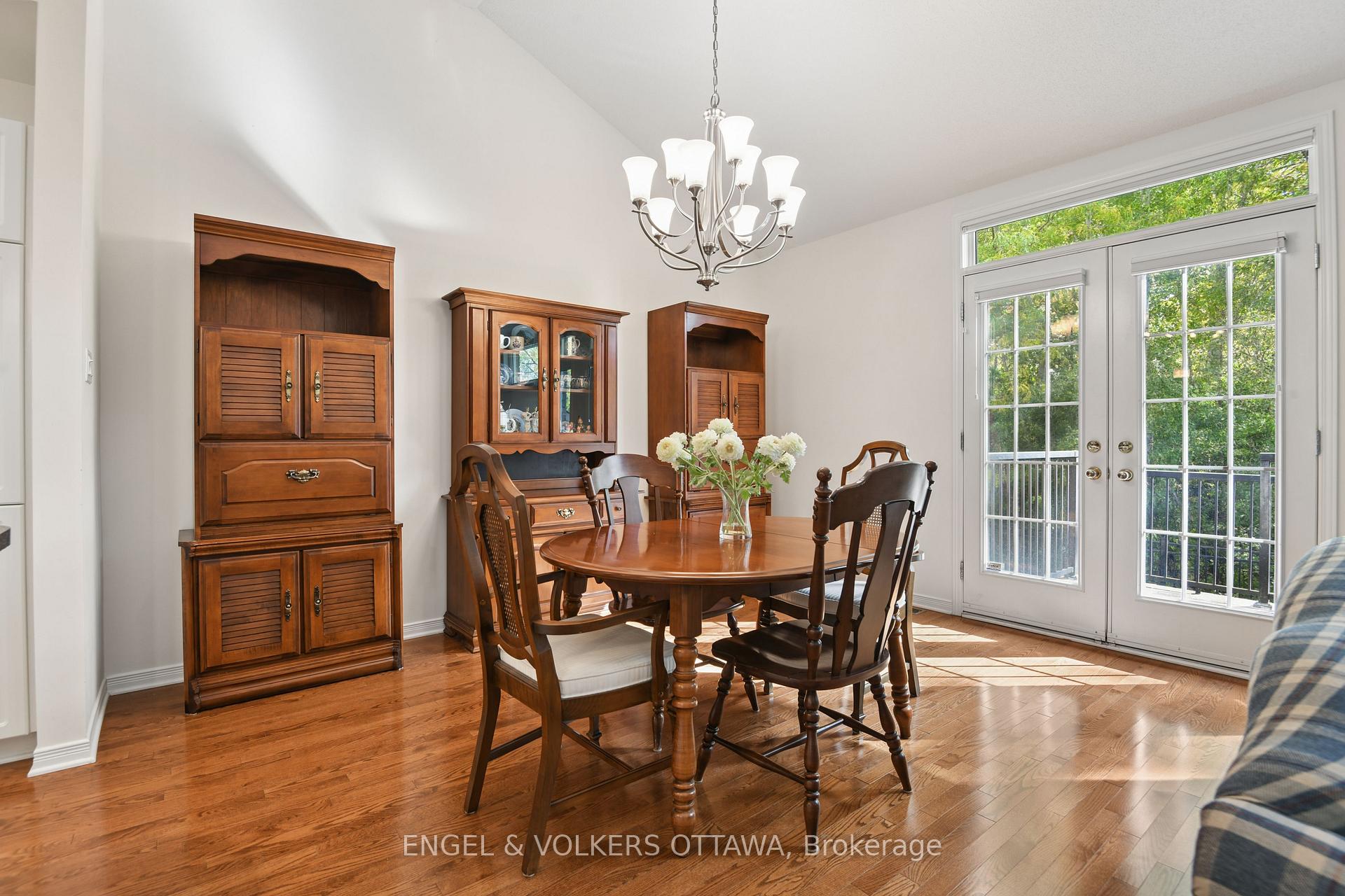 Photo 9 of 162 Maple Key Private, Ottawa, Blossom Park/Kemp Park/Findlay Creek — HOMEH