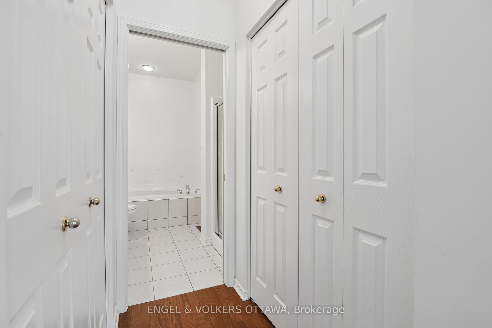 Photo 14 of 162 Maple Key Private, Ottawa, Blossom Park/Kemp Park/Findlay Creek — HOMEH