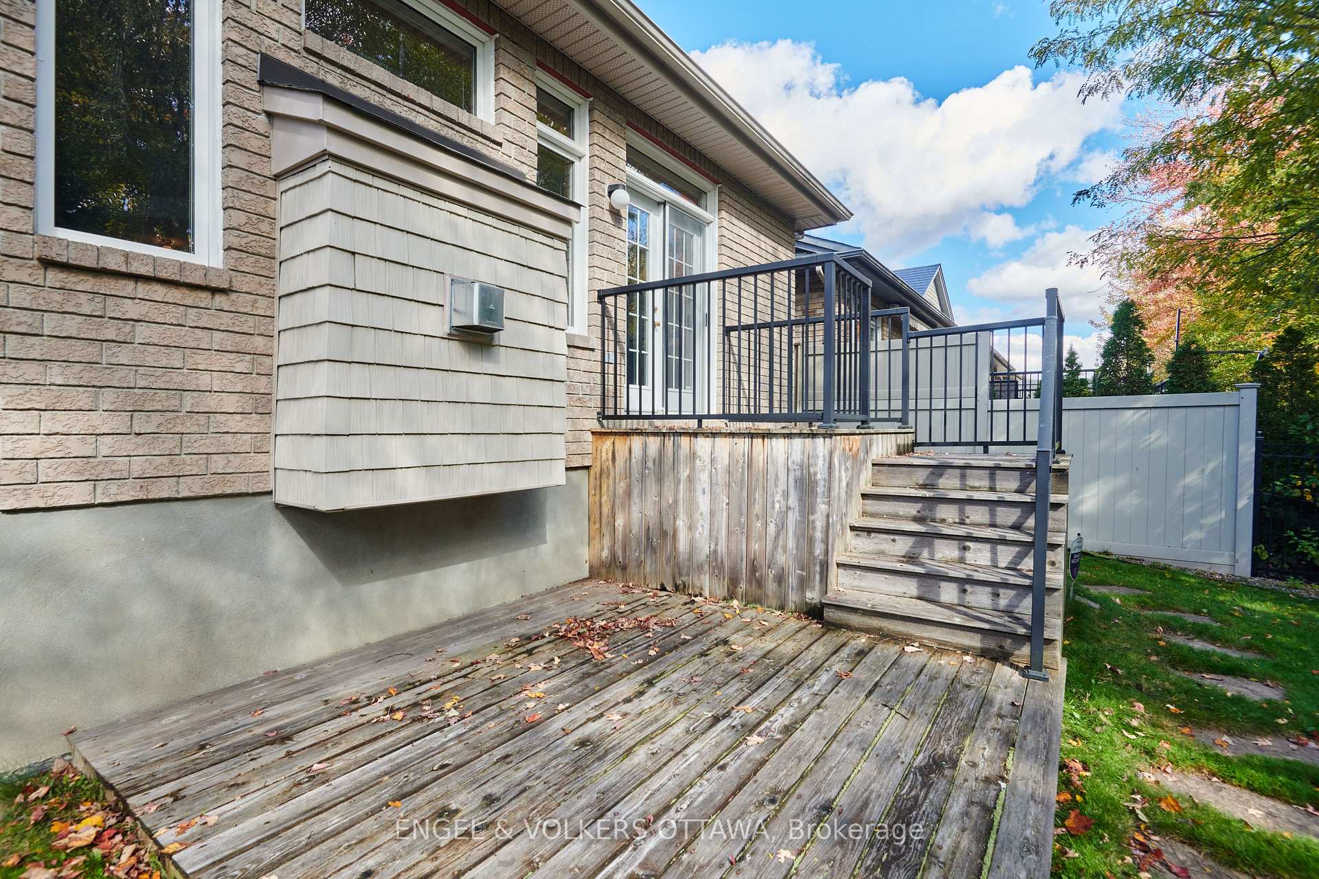 Photo 25 of 162 Maple Key Private, Ottawa, Blossom Park/Kemp Park/Findlay Creek — HOMEH