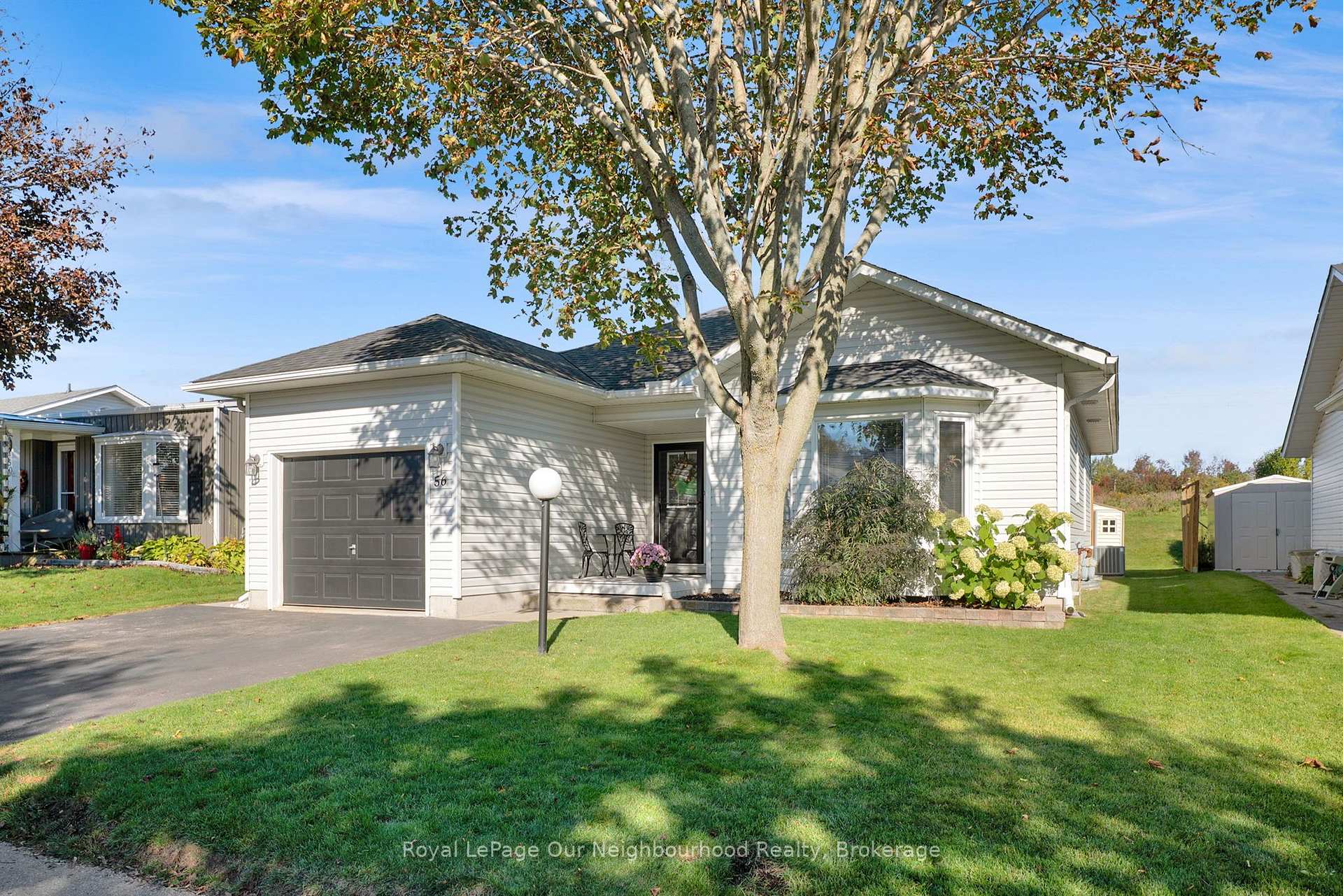 Photo 2 of 56 Wilmot Trail, Clarington, Bowmanville — HOMEH