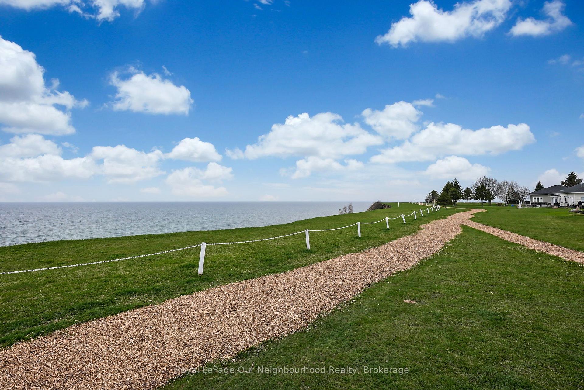 Photo 45 of 56 Wilmot Trail, Clarington, Bowmanville — HOMEH