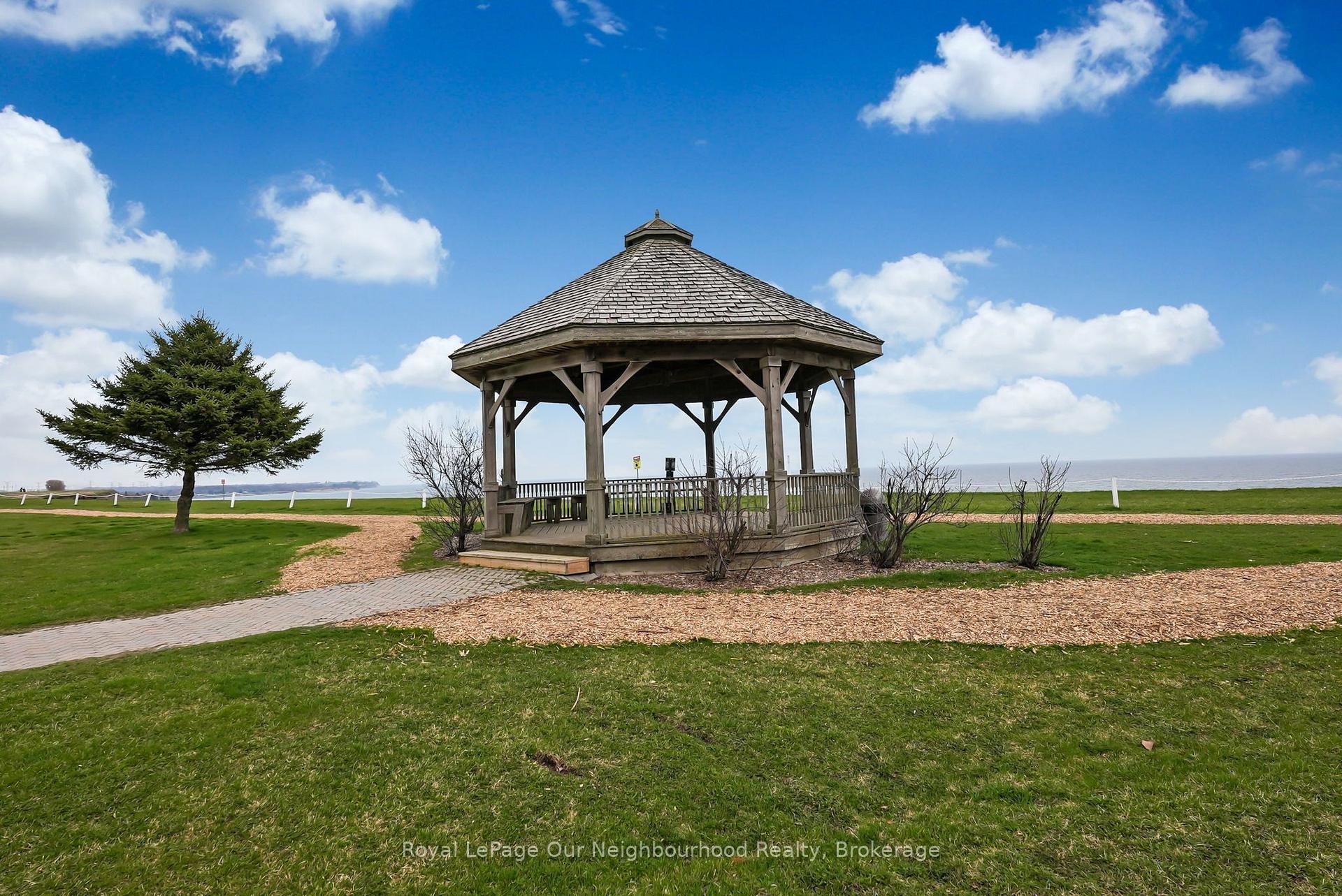 Photo 47 of 56 Wilmot Trail, Clarington, Bowmanville — HOMEH