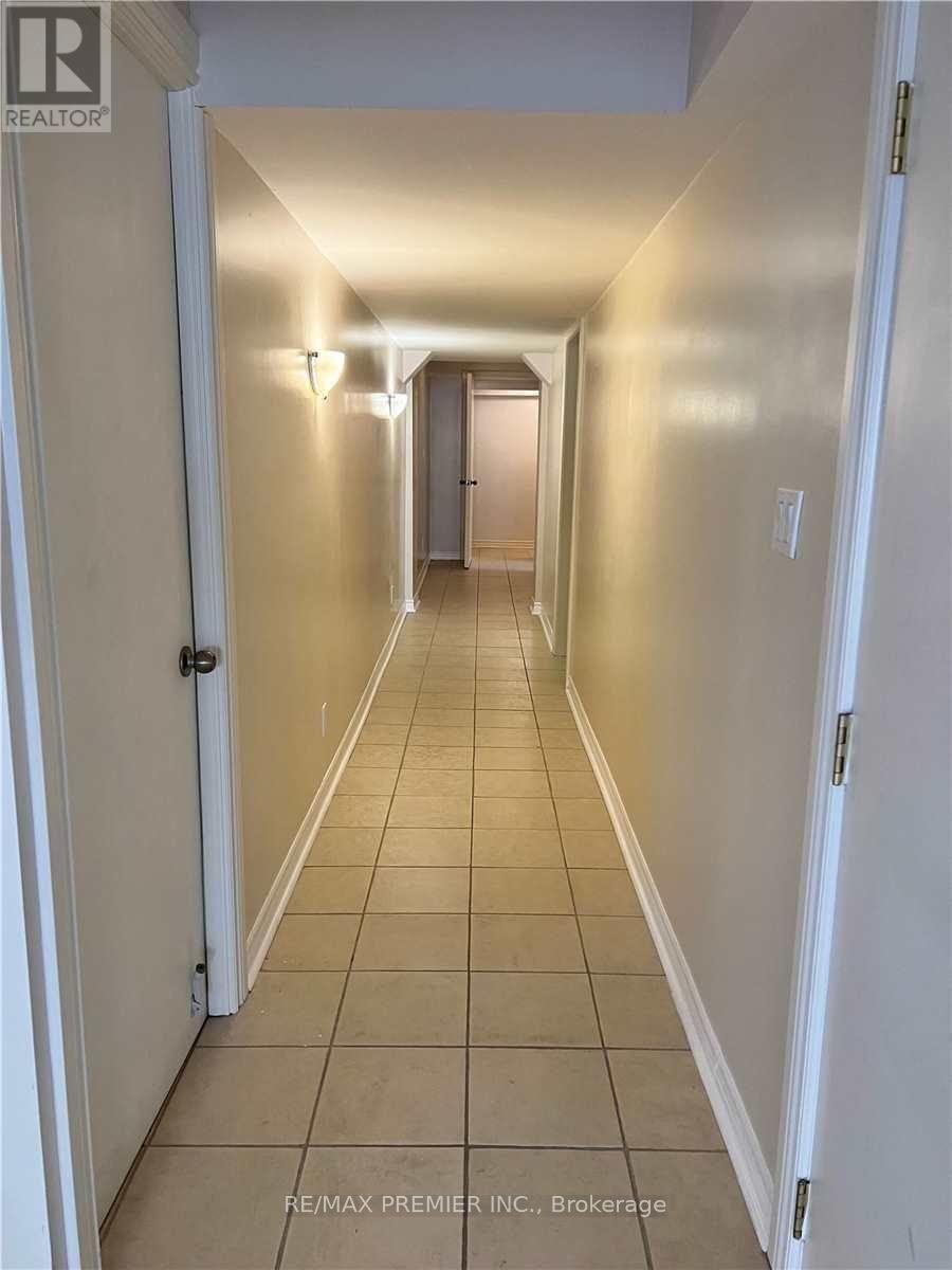 Photo 8 of 96 Mynden Way, Newmarket, Woodland Hill — HOMEH