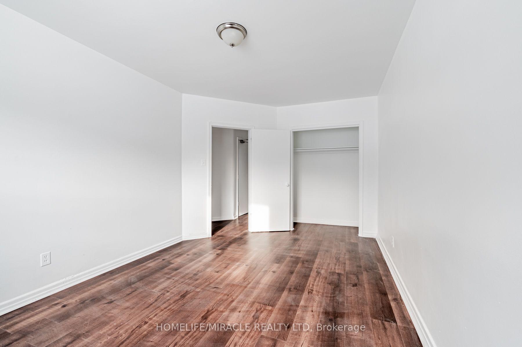 Photo 6 of 44 Leduc Drive, Etobicoke, Rexdale-Kipling — HOMEH