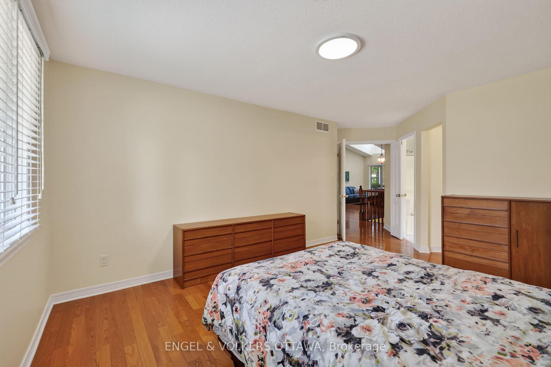 Photo 21 of 10 Waterthrush Crescent, Ottawa, Kanata - Bridlewood — HOMEH