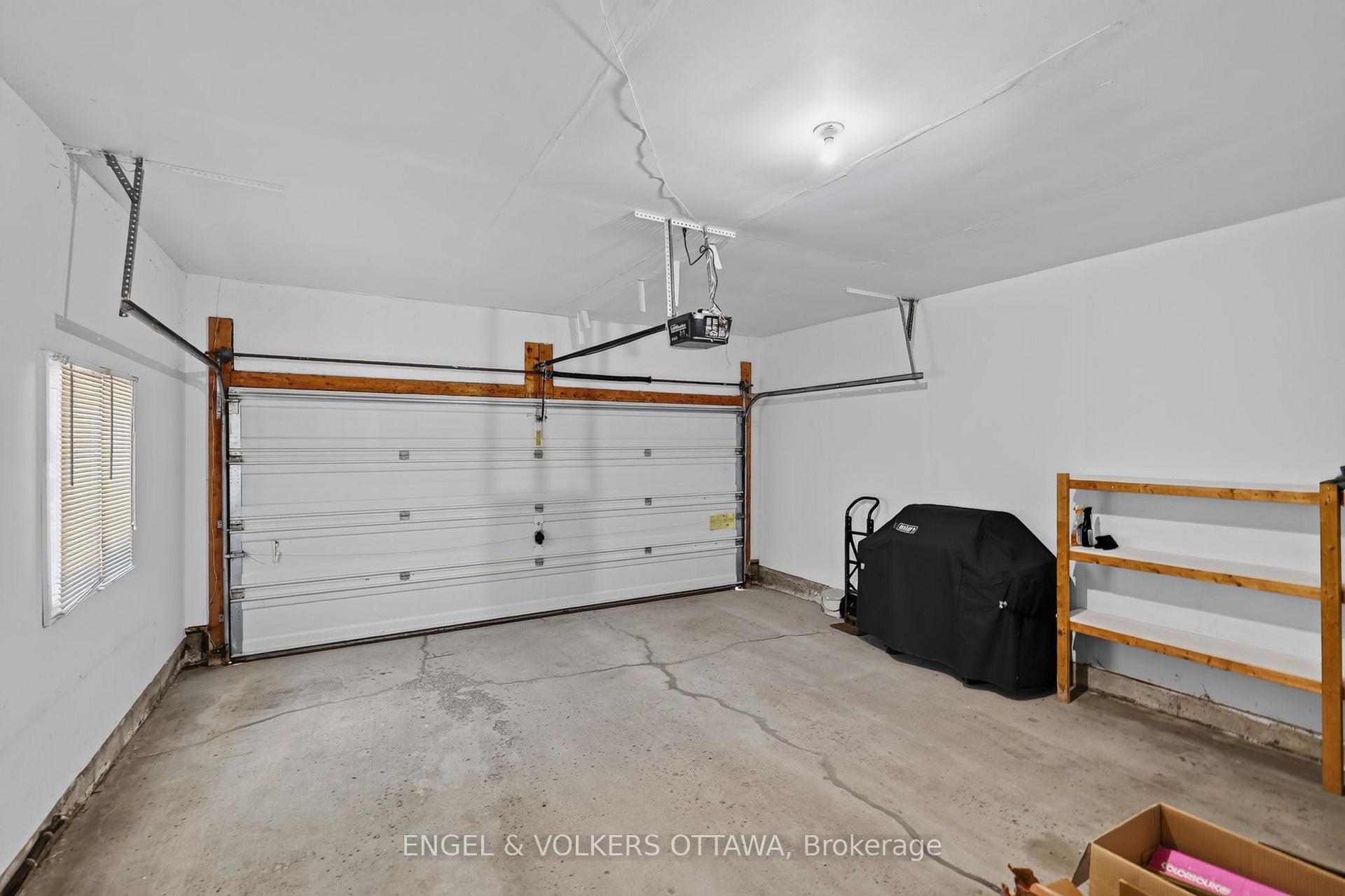 Photo 34 of 10 Waterthrush Crescent, Ottawa, Kanata - Bridlewood — HOMEH