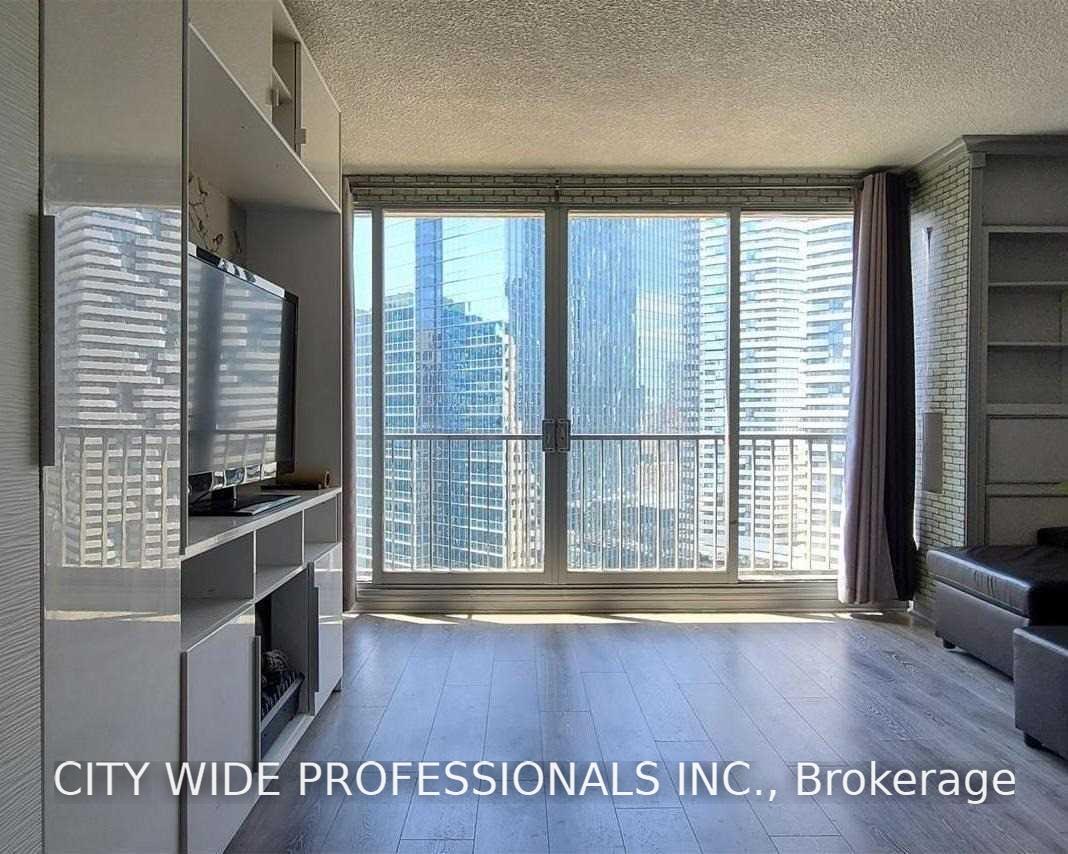 Photo 7 of Unit 2622, 33 Harbour Square, Toronto, Waterfront Communities — HOMEH