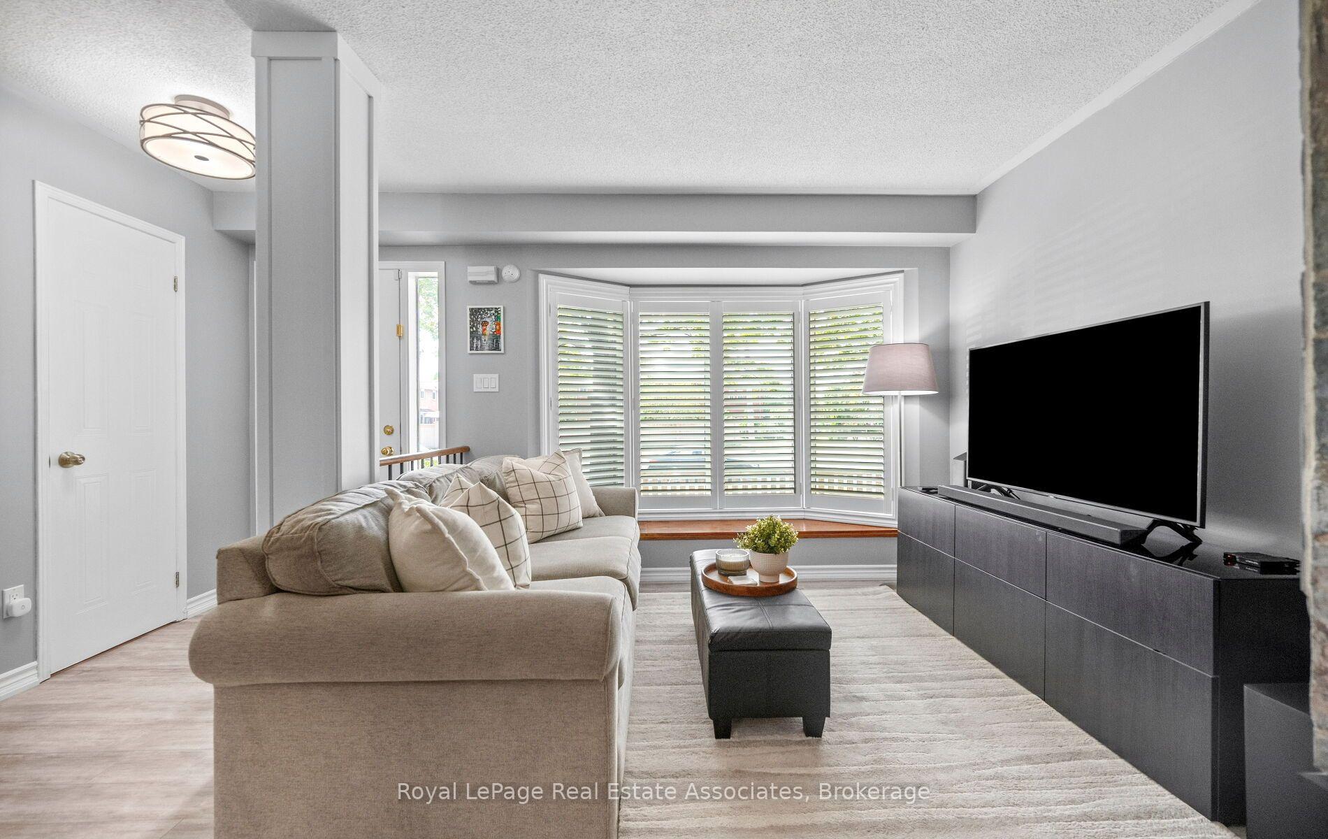 Photo 3 of Unit 19, 1485 Torrington Drive, Mississauga, East Credit — HOMEH