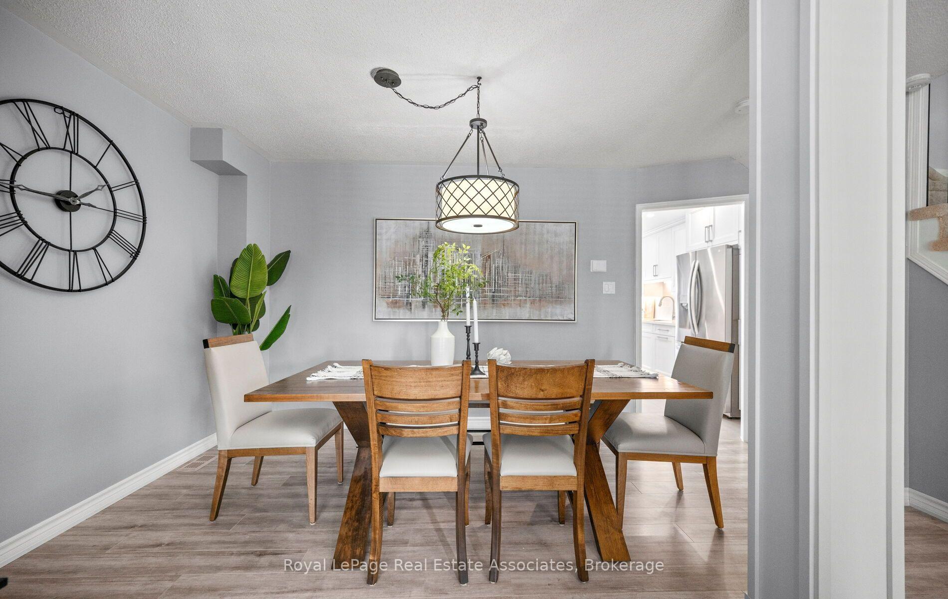 Photo 5 of Unit 19, 1485 Torrington Drive, Mississauga, East Credit — HOMEH