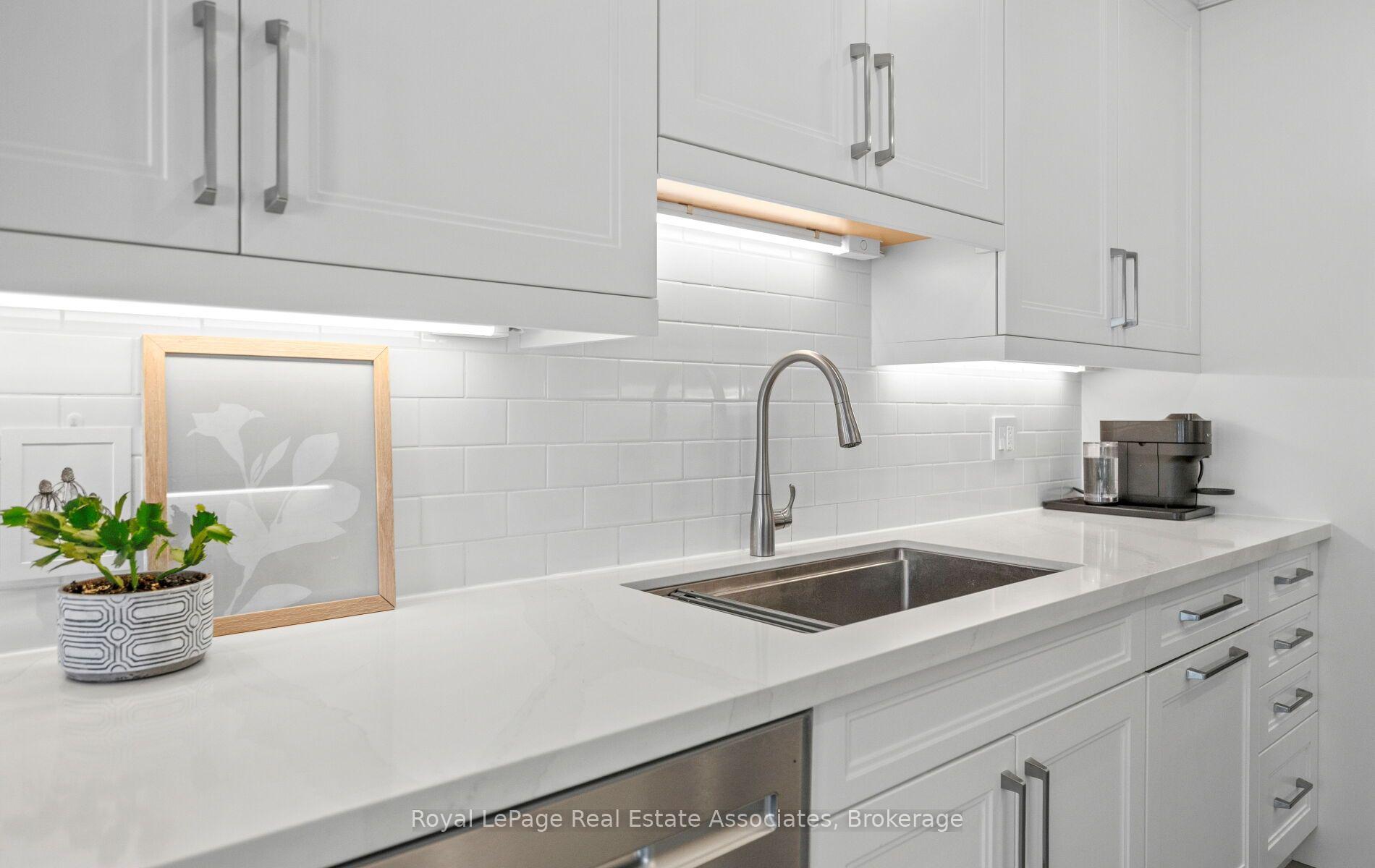 Photo 9 of Unit 19, 1485 Torrington Drive, Mississauga, East Credit — HOMEH