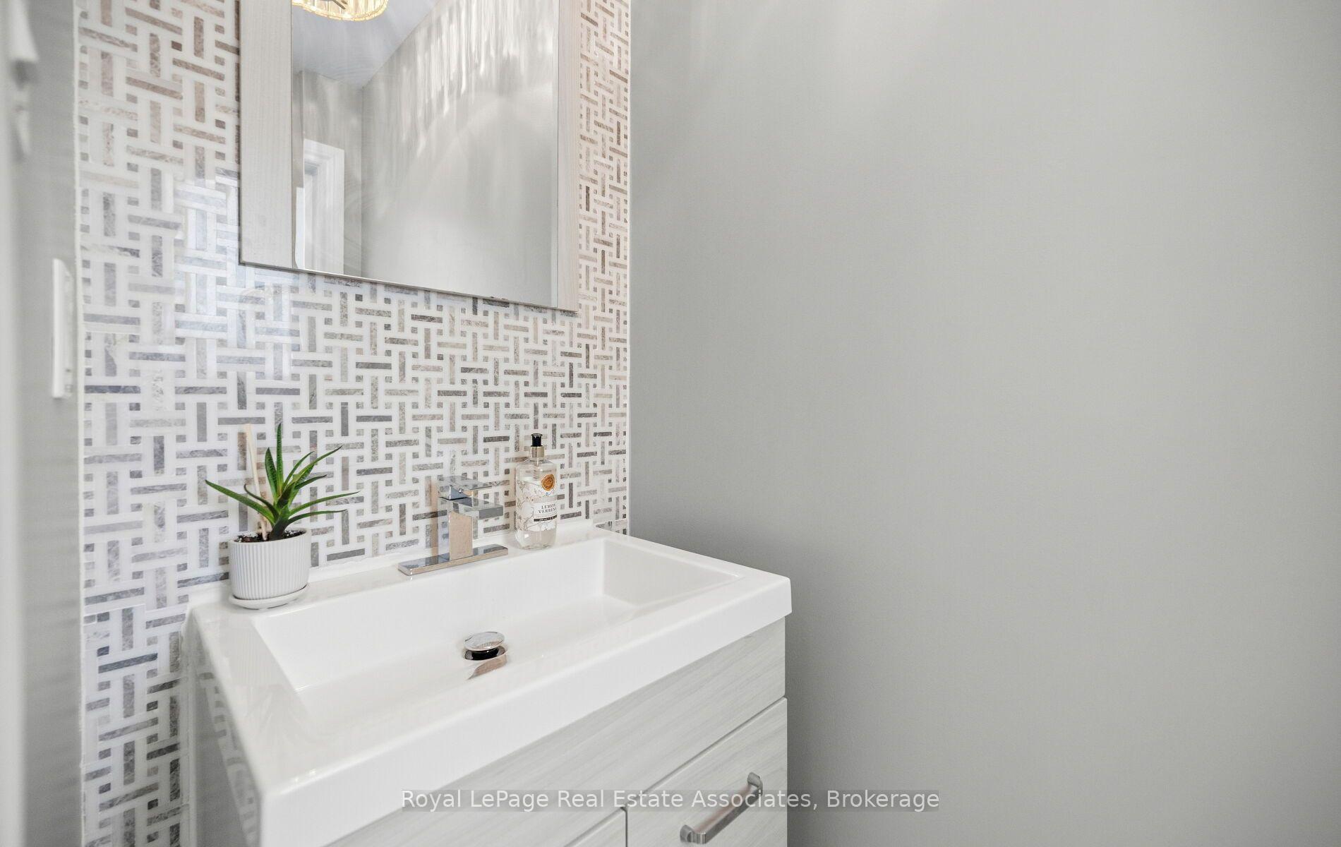 Photo 11 of Unit 19, 1485 Torrington Drive, Mississauga, East Credit — HOMEH