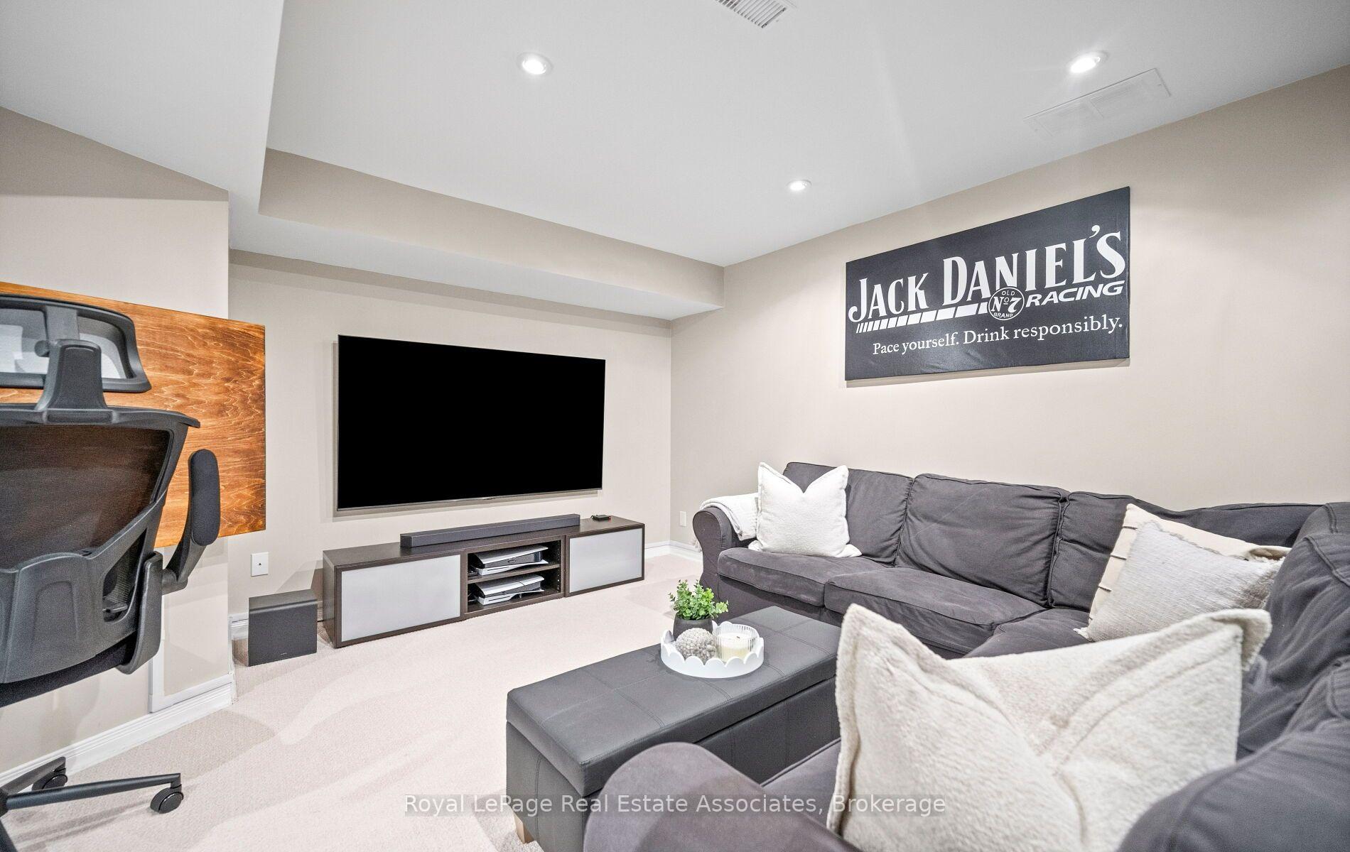 Photo 26 of Unit 19, 1485 Torrington Drive, Mississauga, East Credit — HOMEH