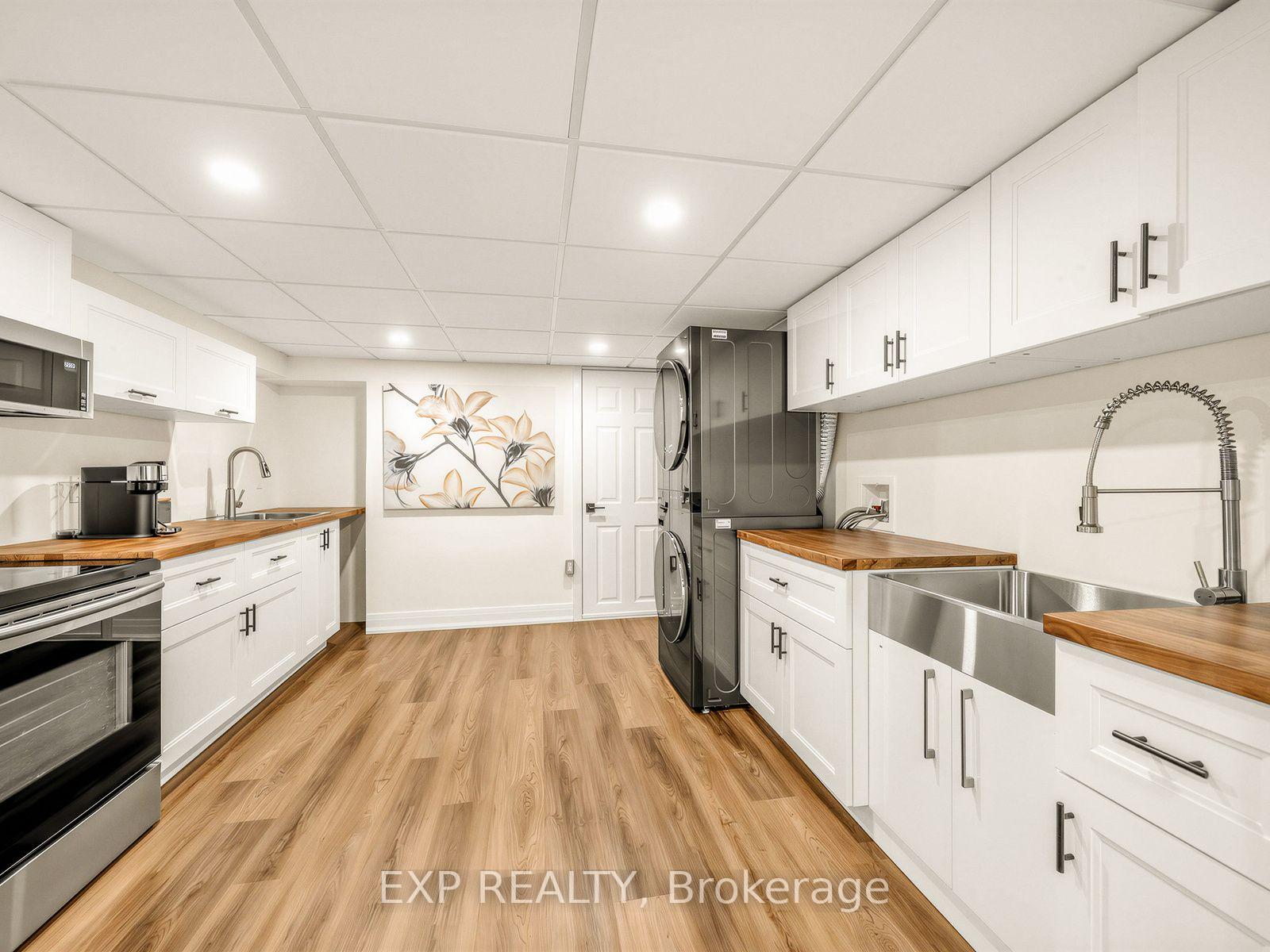 Photo 18 of 10 Yarn Road, Etobicoke, Islington-City Centre West — HOMEH