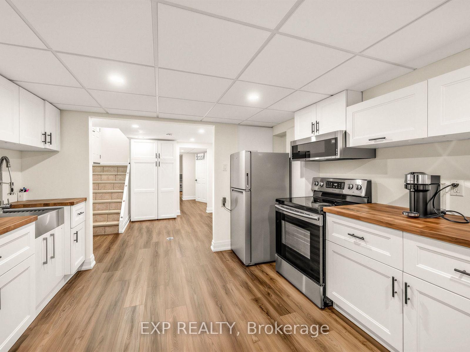 Photo 19 of 10 Yarn Road, Etobicoke, Islington-City Centre West — HOMEH