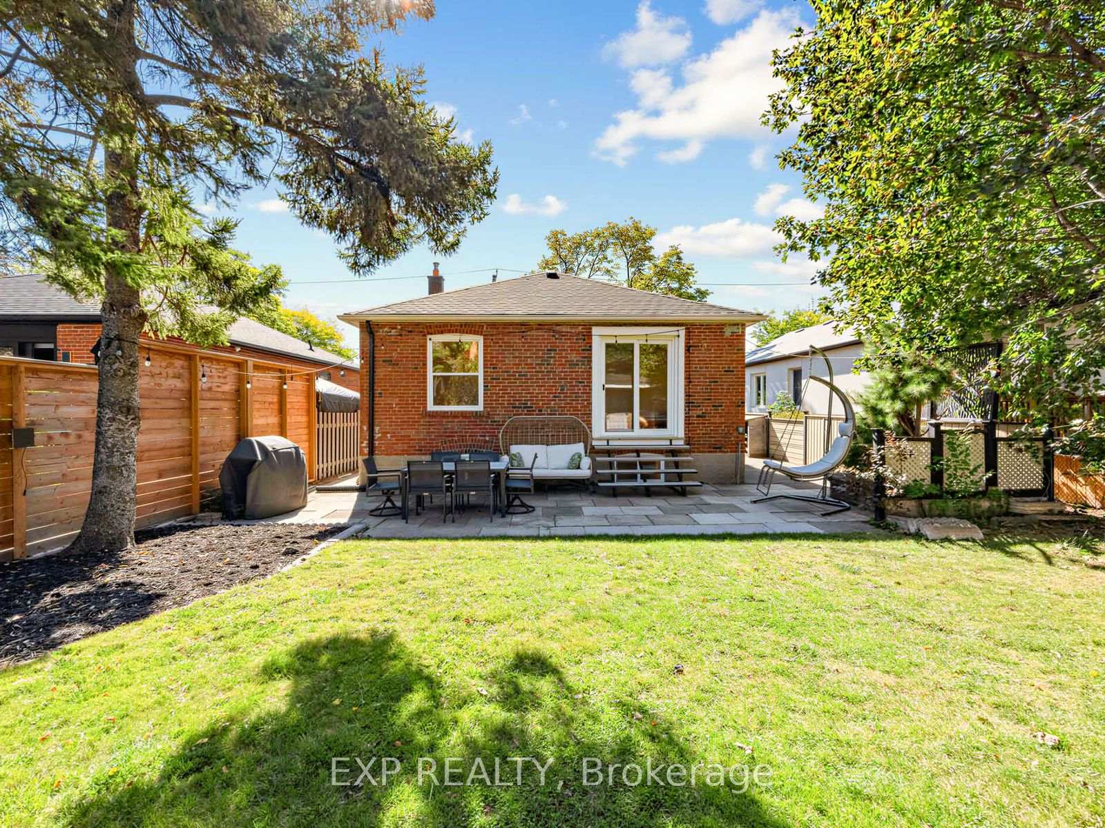 Photo 28 of 10 Yarn Road, Etobicoke, Islington-City Centre West — HOMEH