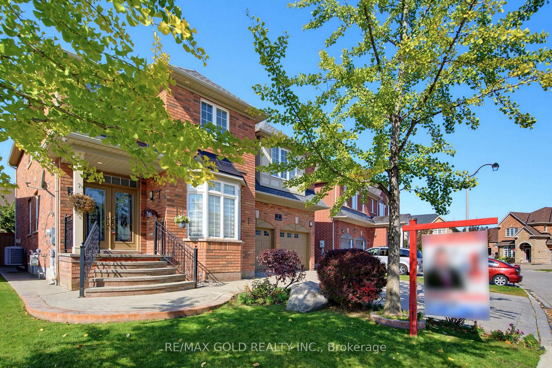 Photo 3 of 7 Darou Crescent, Brampton, Sandringham-Wellington — HOMEH
