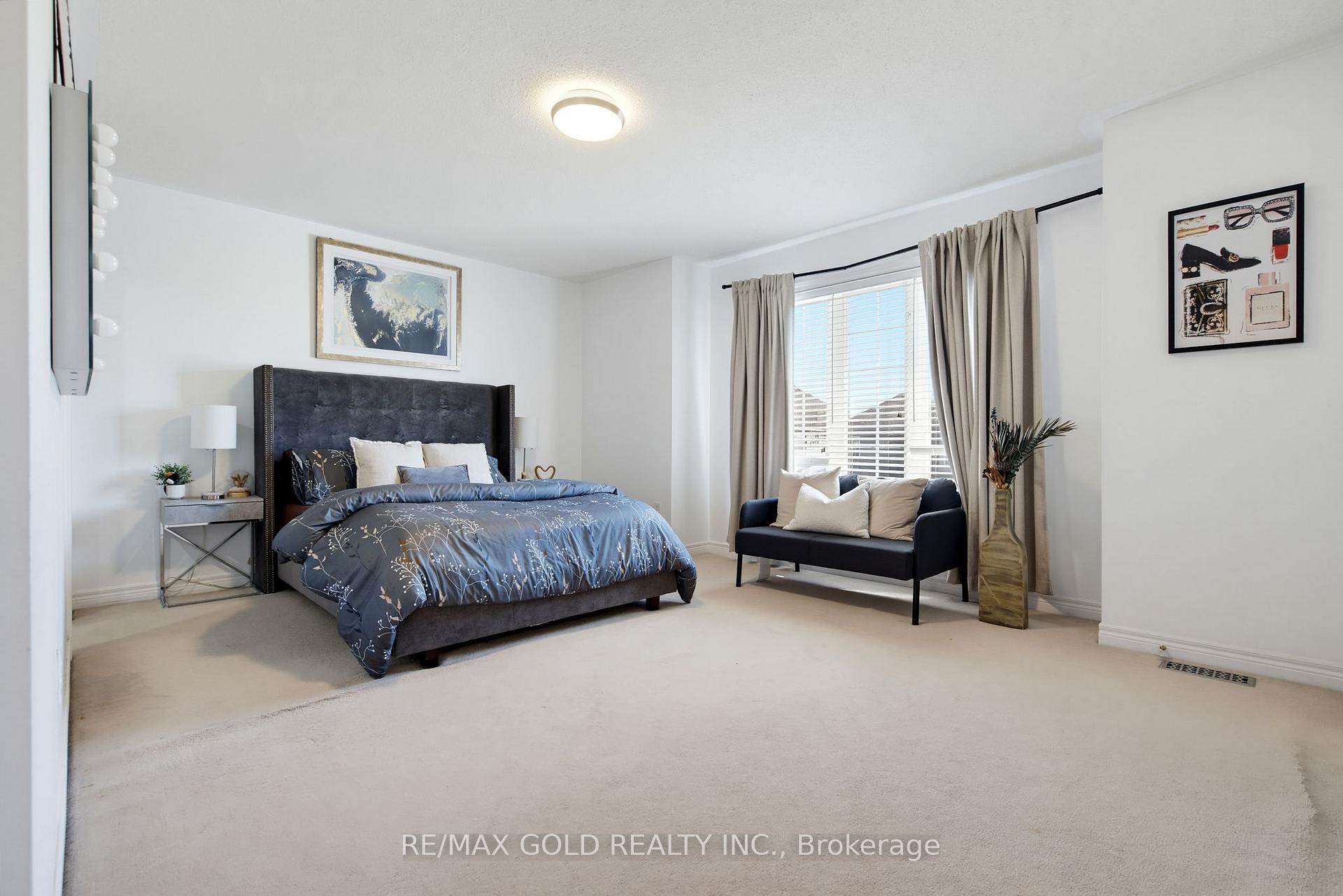 Photo 19 of 7 Darou Crescent, Brampton, Sandringham-Wellington — HOMEH
