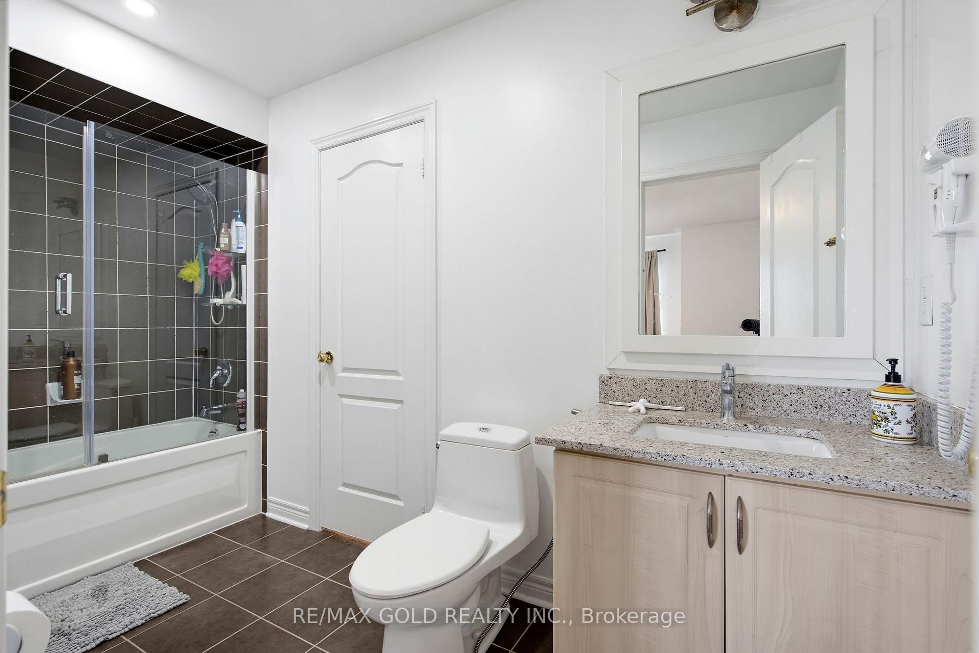 Photo 23 of 7 Darou Crescent, Brampton, Sandringham-Wellington — HOMEH