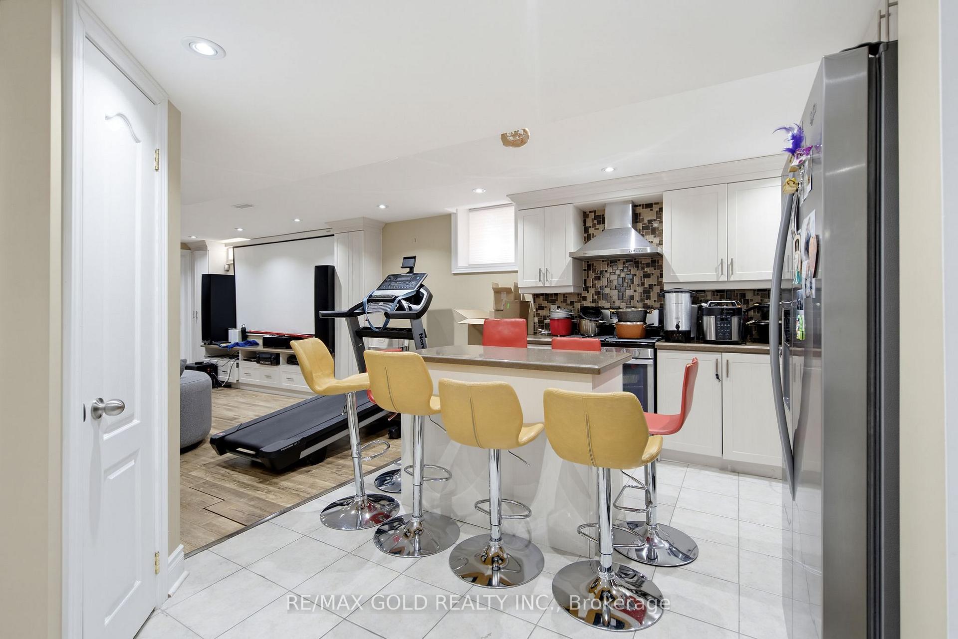 Photo 38 of 7 Darou Crescent, Brampton, Sandringham-Wellington — HOMEH