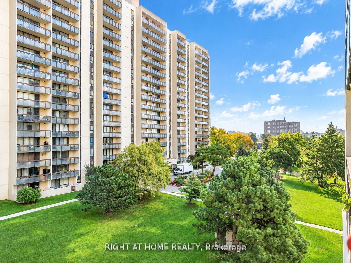 Photo 2 of Unit 701, 177 Linus Road, North York, Don Valley Village — HOMEH