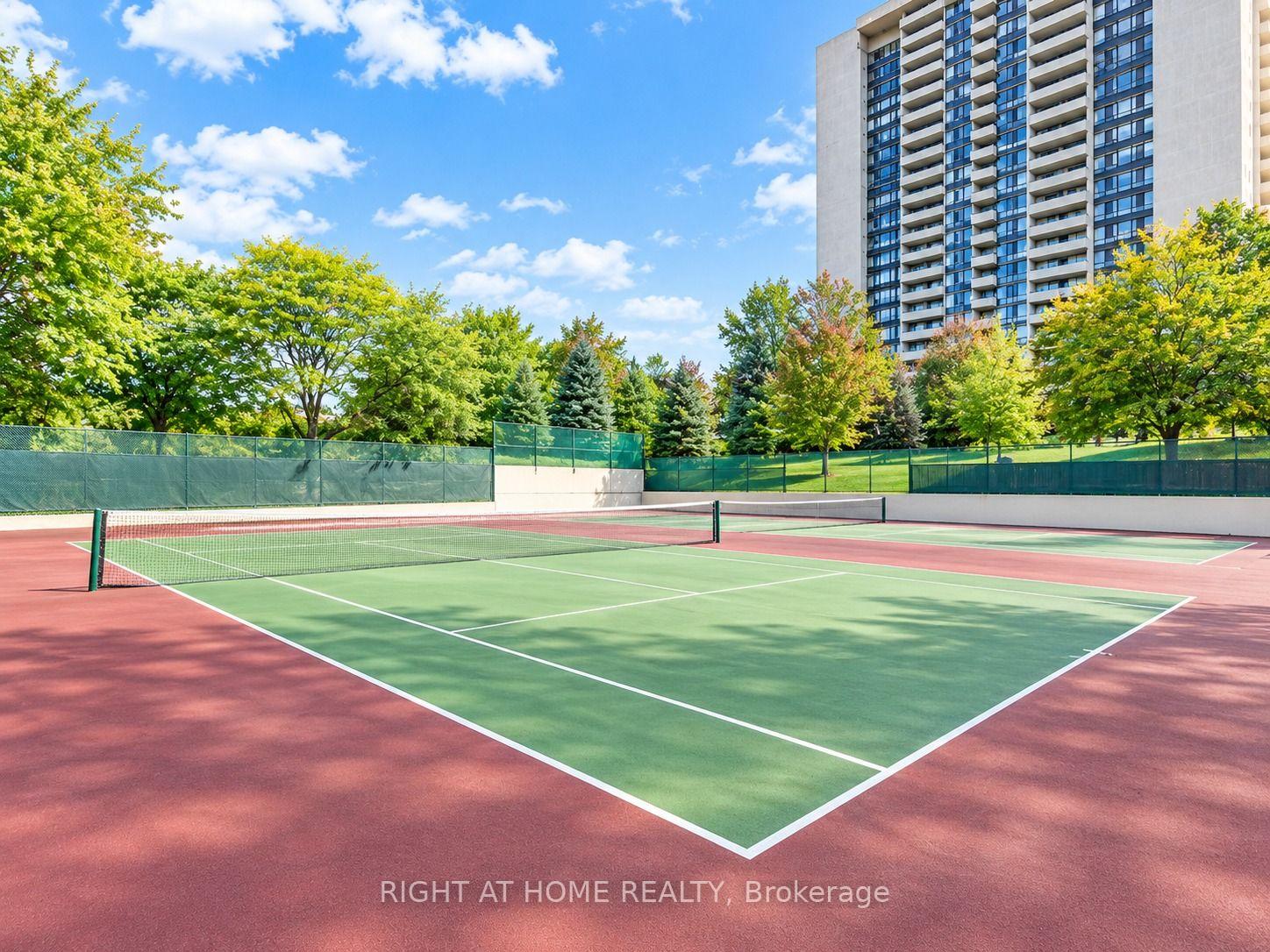 Photo 6 of Unit 701, 177 Linus Road, North York, Don Valley Village — HOMEH
