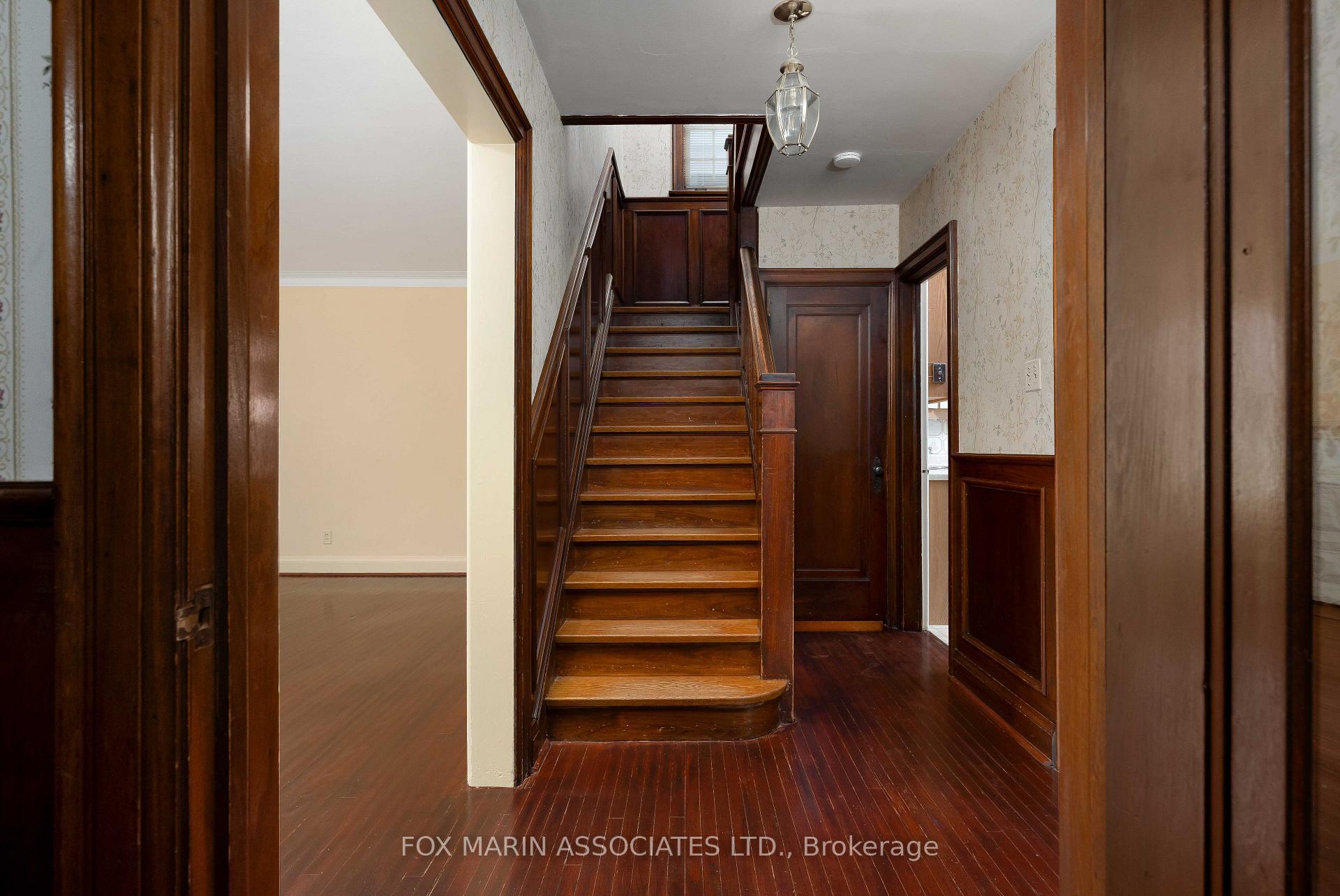 Photo 5 of 26 Claxton Boulevard, Toronto, Humewood-Cedarvale — HOMEH