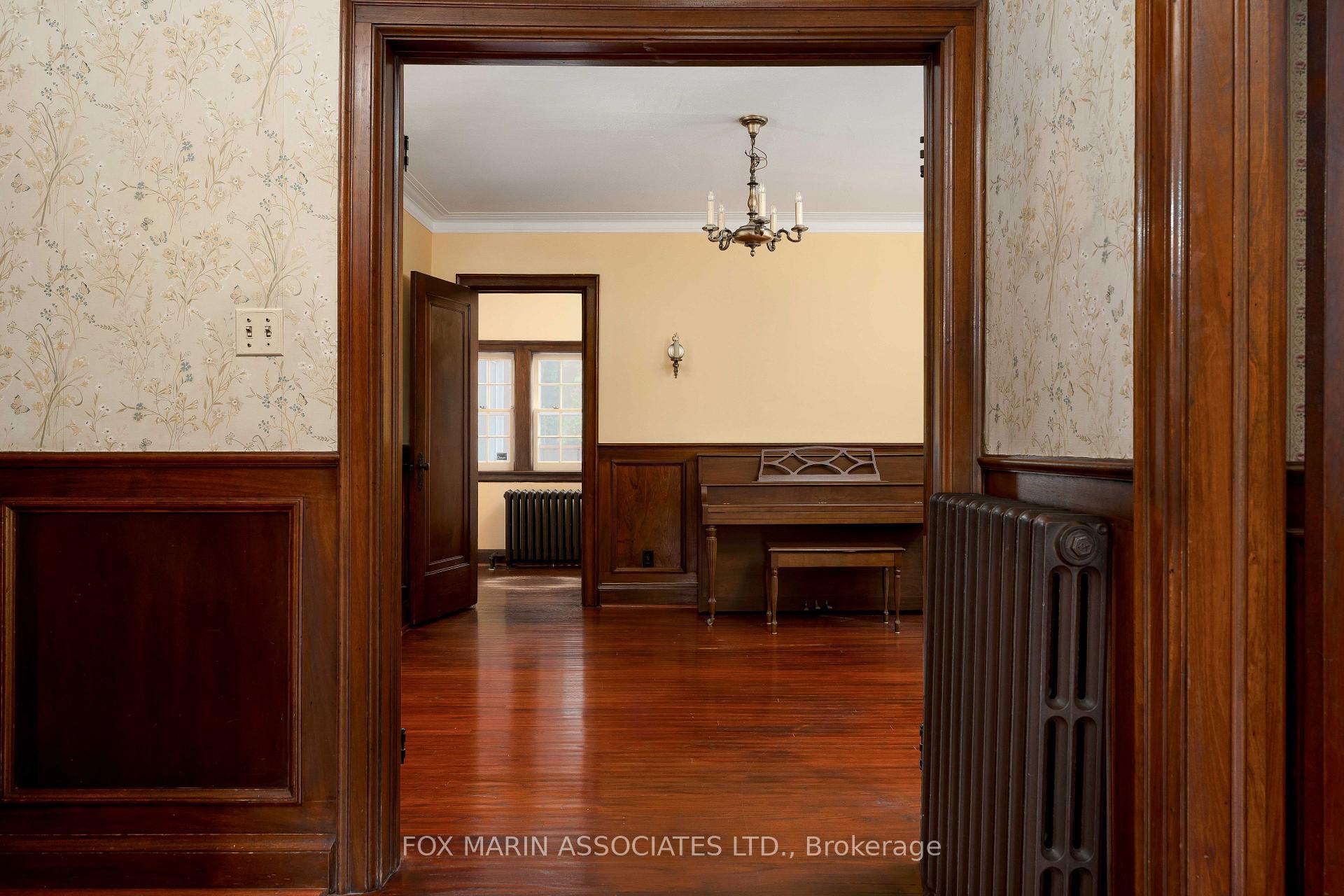 Photo 9 of 26 Claxton Boulevard, Toronto, Humewood-Cedarvale — HOMEH