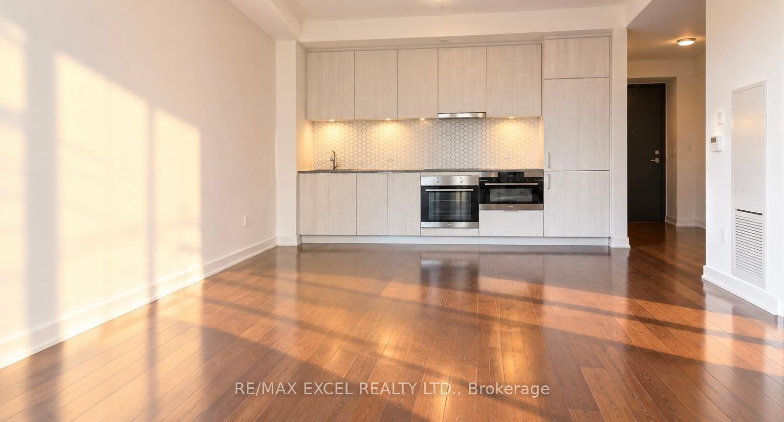Photo 3 of Unit 1917, 158 Front Street E, Toronto, Bay Street Corridor — HOMEH
