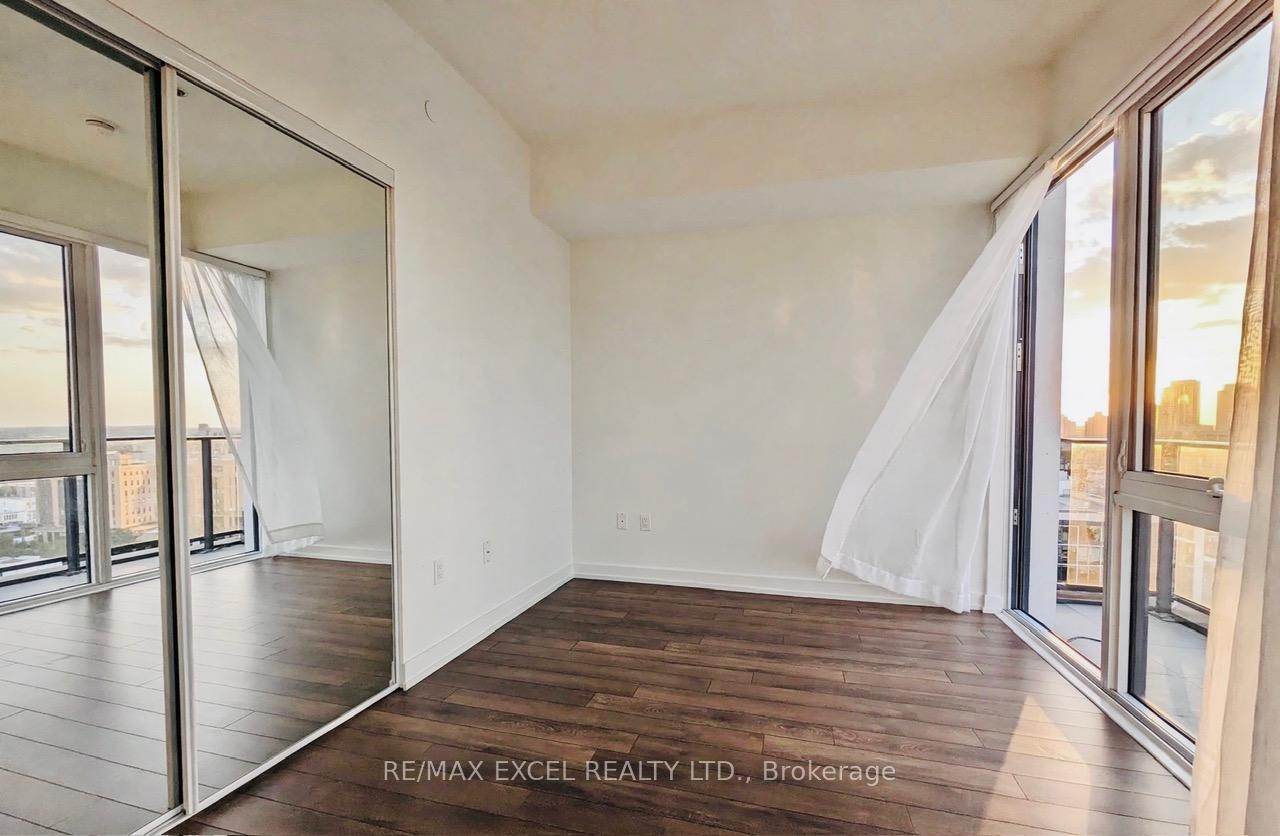 Photo 5 of Unit 1917, 158 Front Street E, Toronto, Bay Street Corridor — HOMEH