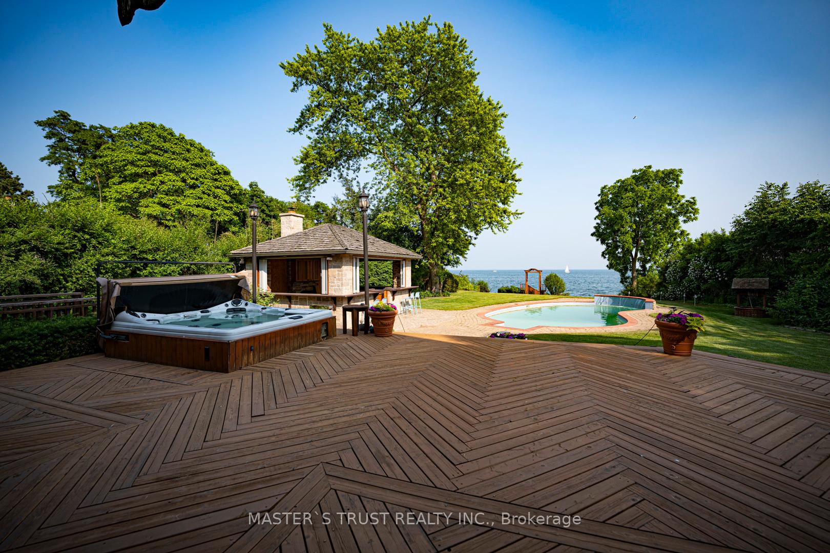 Photo 11 of 7 Third Line, Oakville, Southwest — HOMEH