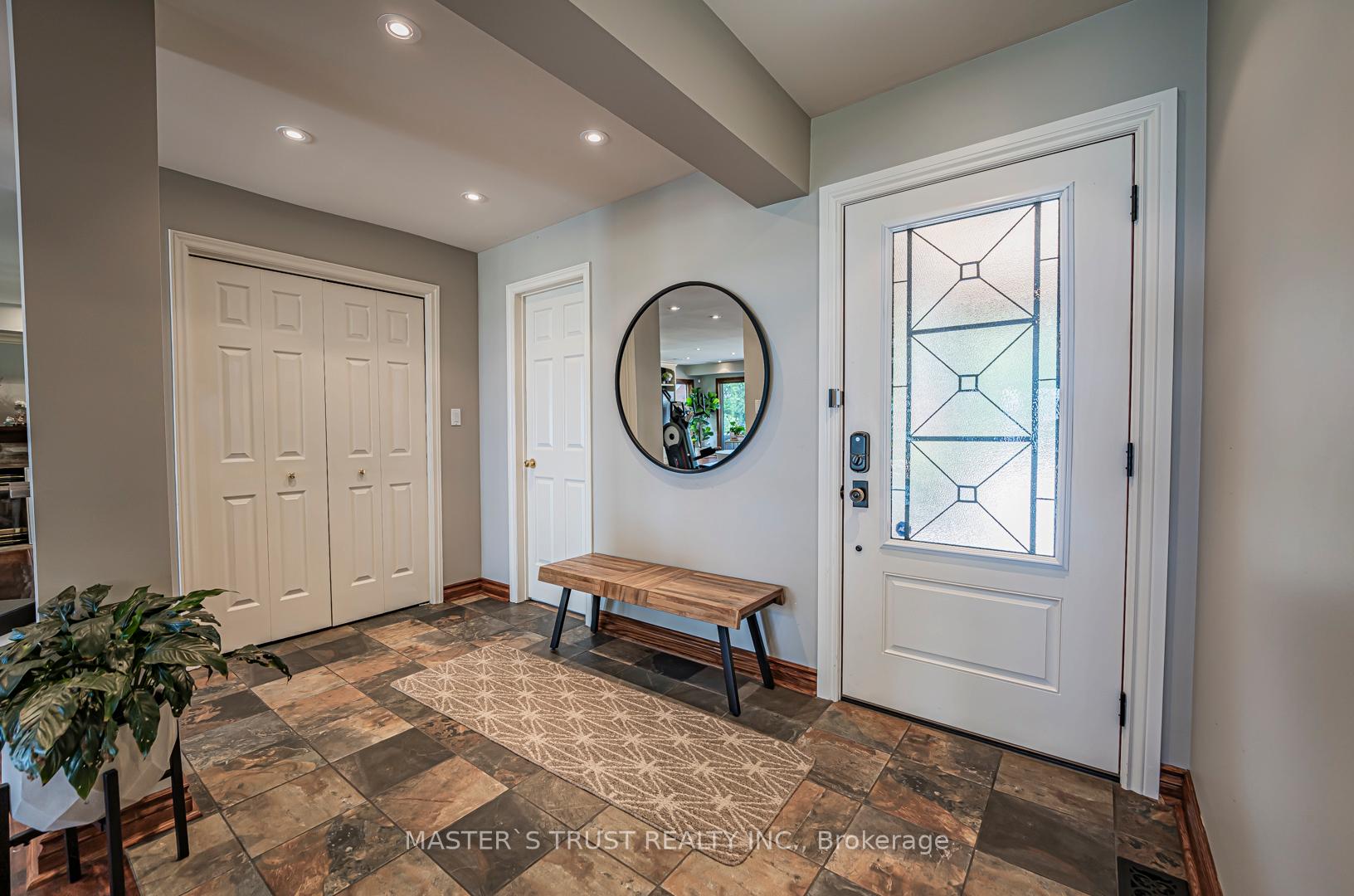 Photo 12 of 7 Third Line, Oakville, Southwest — HOMEH