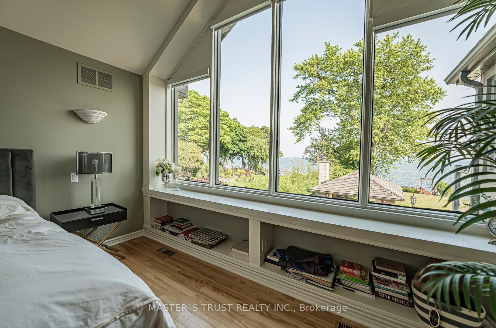 Photo 22 of 7 Third Line, Oakville, Southwest — HOMEH