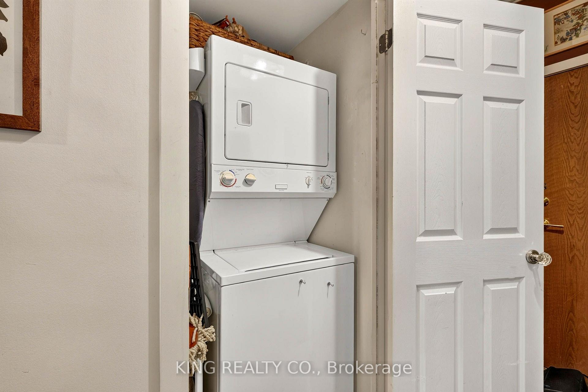 Photo 15 of Unit 301, 120 Lombard Street, Toronto, Church-Yonge Corridor — HOMEH