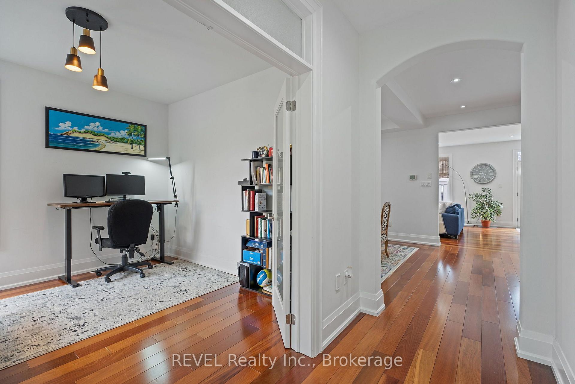 Photo 6 of 401 Schreyer Crescent, Milton, Harrison — HOMEH
