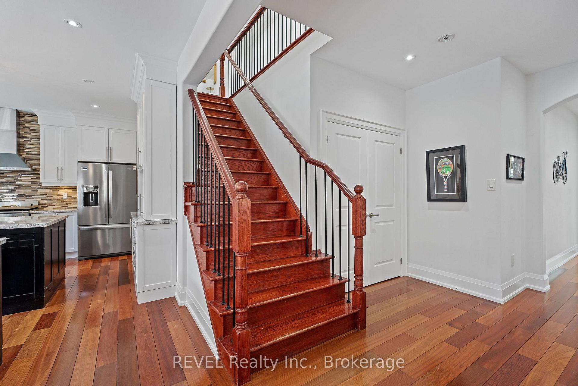Photo 22 of 401 Schreyer Crescent, Milton, Harrison — HOMEH