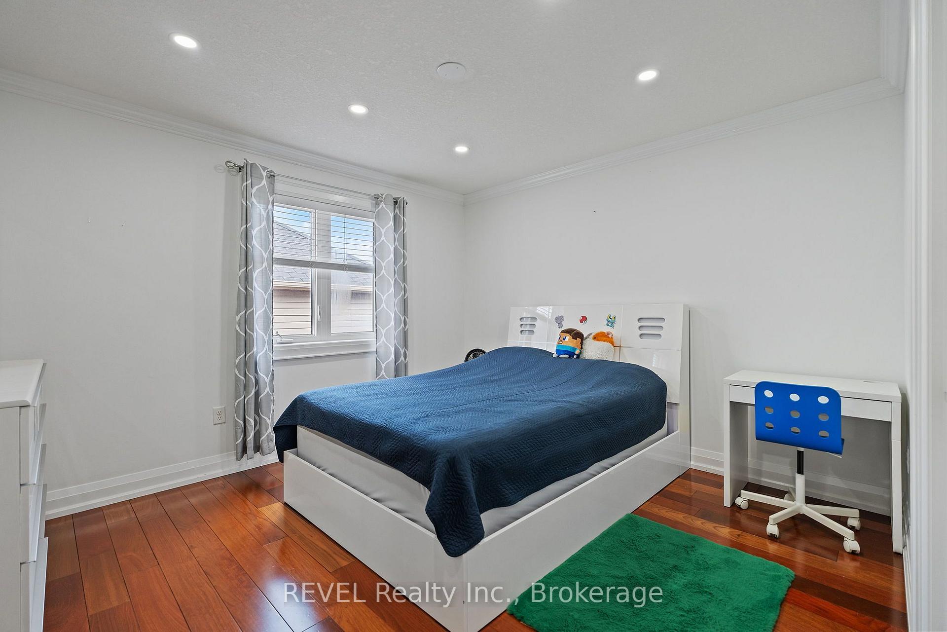 Photo 30 of 401 Schreyer Crescent, Milton, Harrison — HOMEH