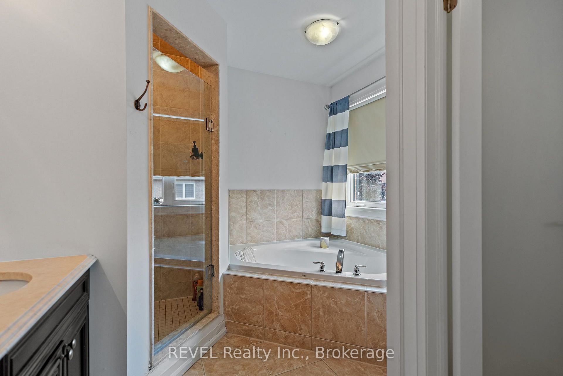 Photo 31 of 401 Schreyer Crescent, Milton, Harrison — HOMEH