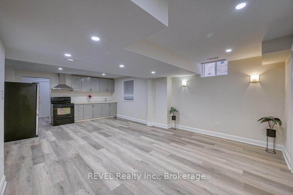 Photo 41 of 401 Schreyer Crescent, Milton, Harrison — HOMEH