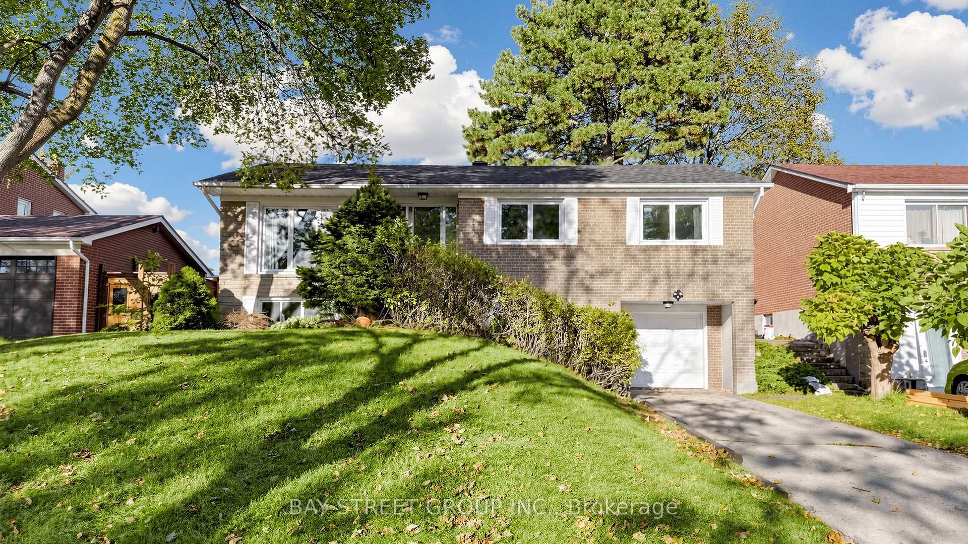 Photo 1 of 104 Mcnicoll Avenue, North York, Hillcrest Village — HOMEH