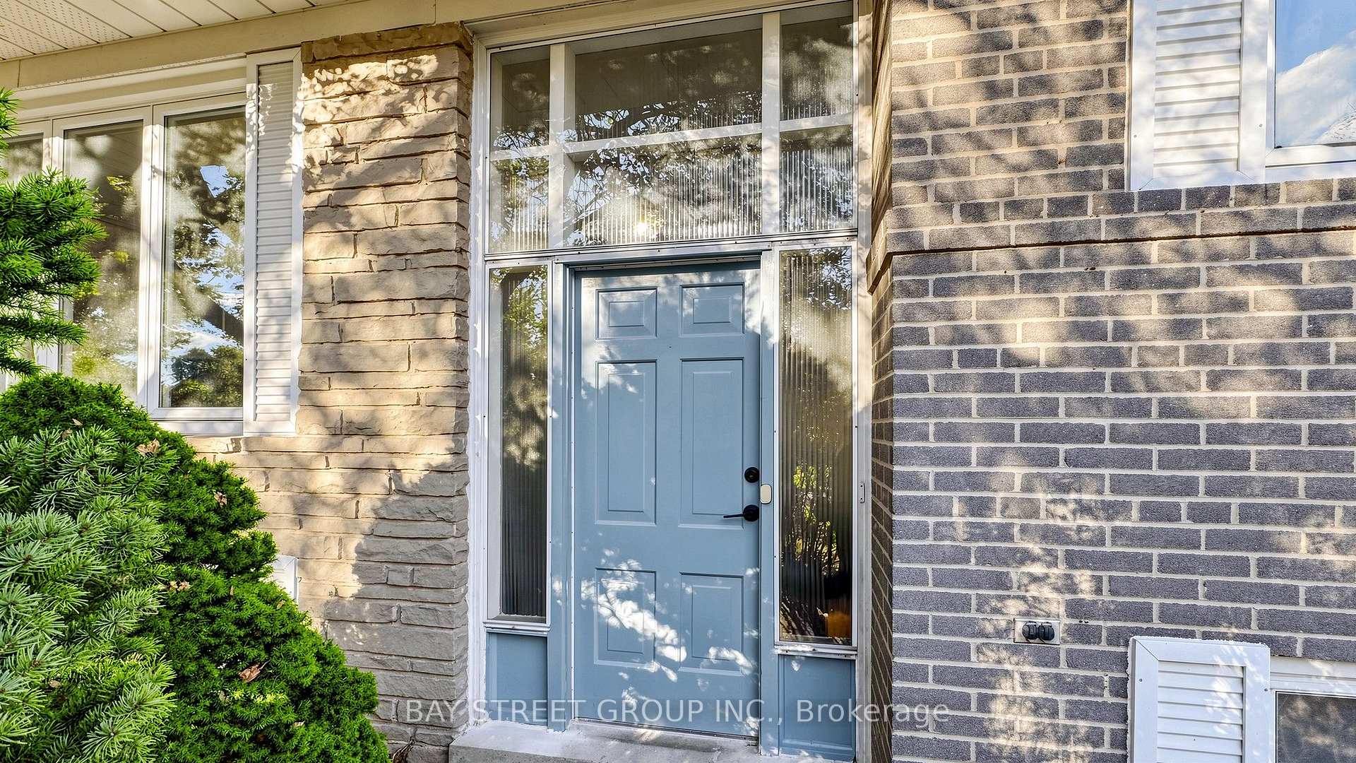 Photo 5 of 104 Mcnicoll Avenue, North York, Hillcrest Village — HOMEH
