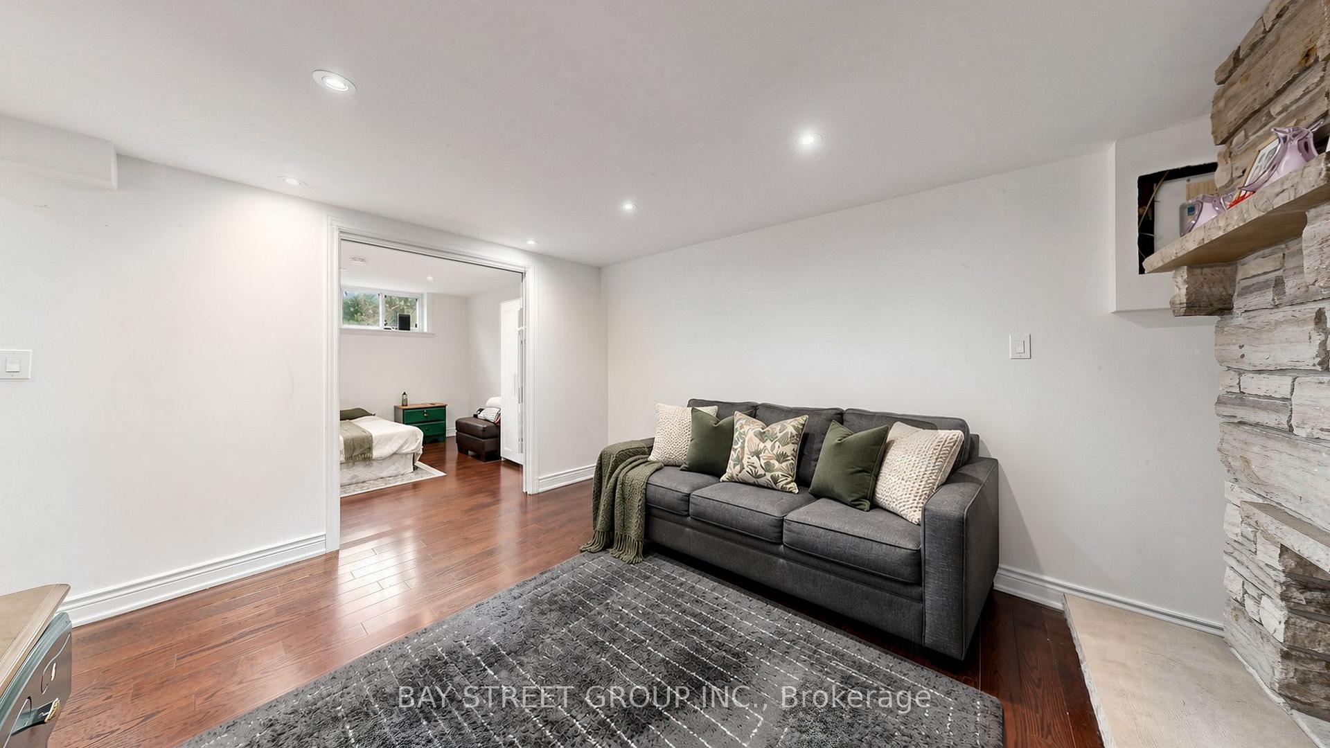 Photo 31 of 104 Mcnicoll Avenue, North York, Hillcrest Village — HOMEH