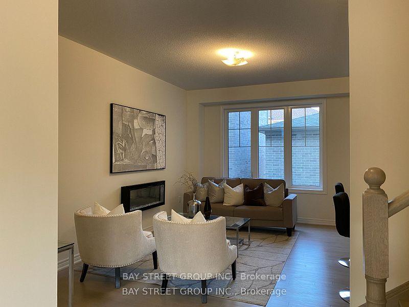 Photo 4 of 315 Coronation Road, Whitby, Rural Whitby — HOMEH