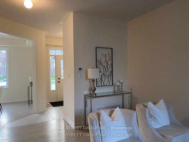Photo 7 of 315 Coronation Road, Whitby, Rural Whitby — HOMEH