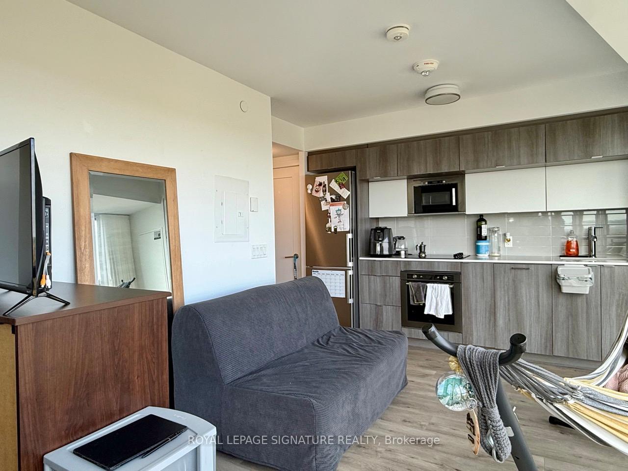 Photo 7 of Unit 1916, 585 Bloor Street E, Toronto, North St. James Town — HOMEH