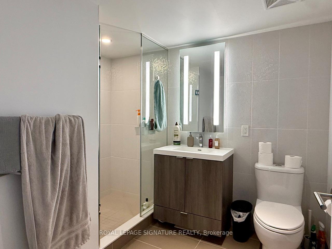 Photo 11 of Unit 1916, 585 Bloor Street E, Toronto, North St. James Town — HOMEH