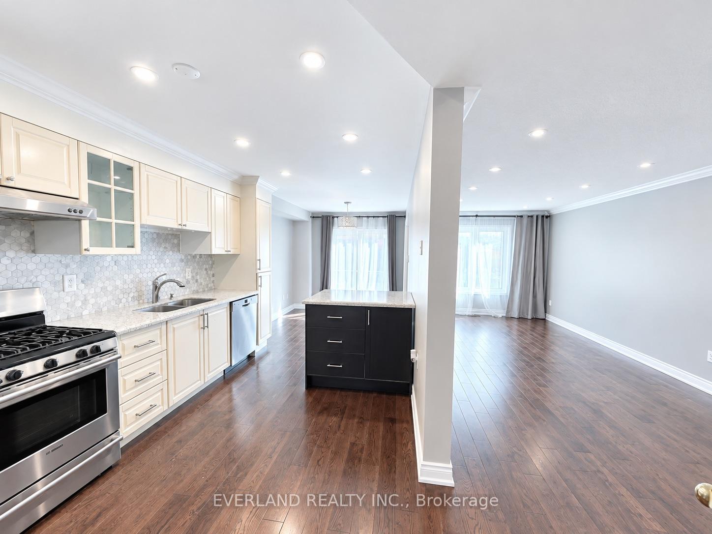 Photo 6 of 249 Yellowood Circle, Vaughan, Patterson — HOMEH