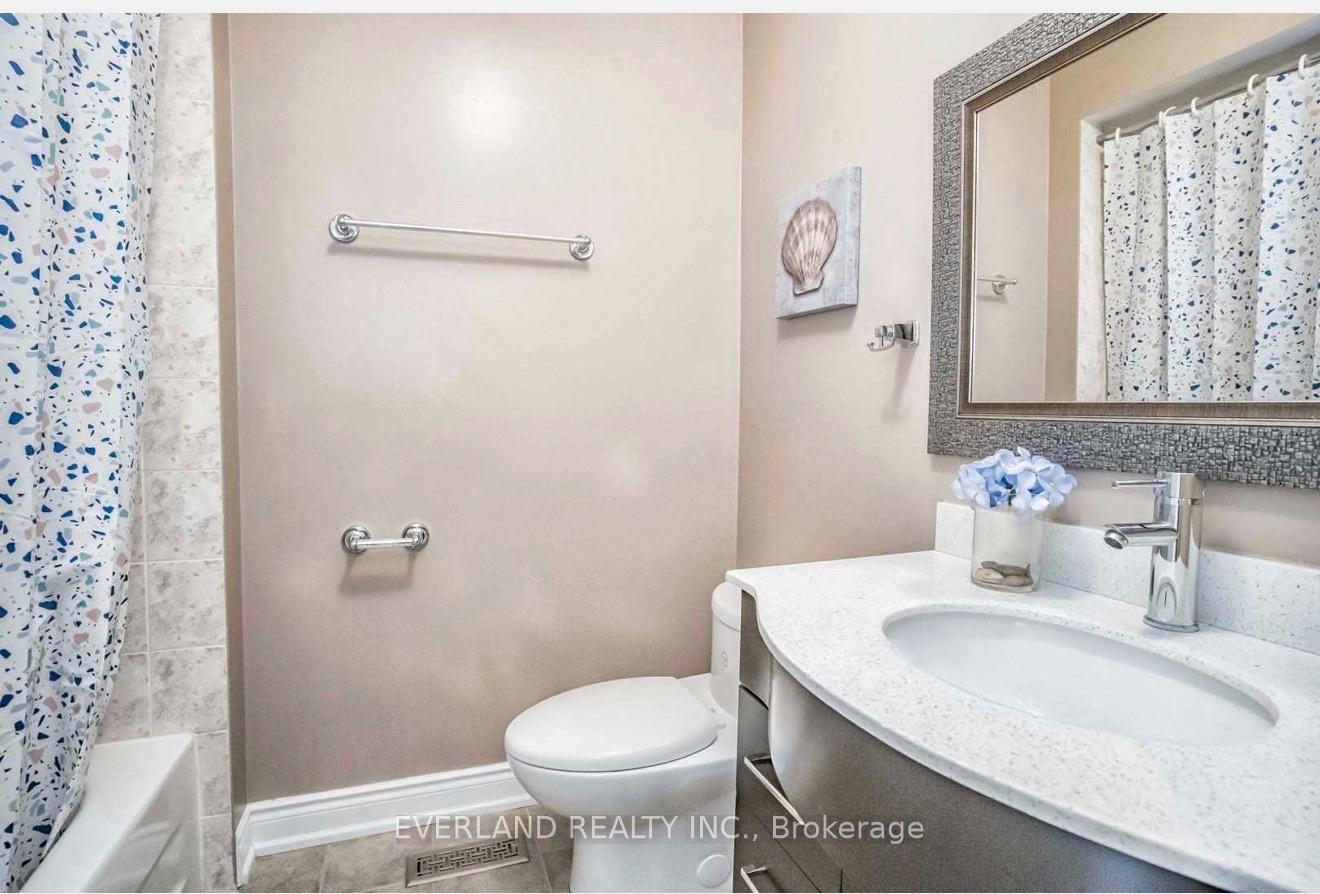 Photo 13 of 249 Yellowood Circle, Vaughan, Patterson — HOMEH